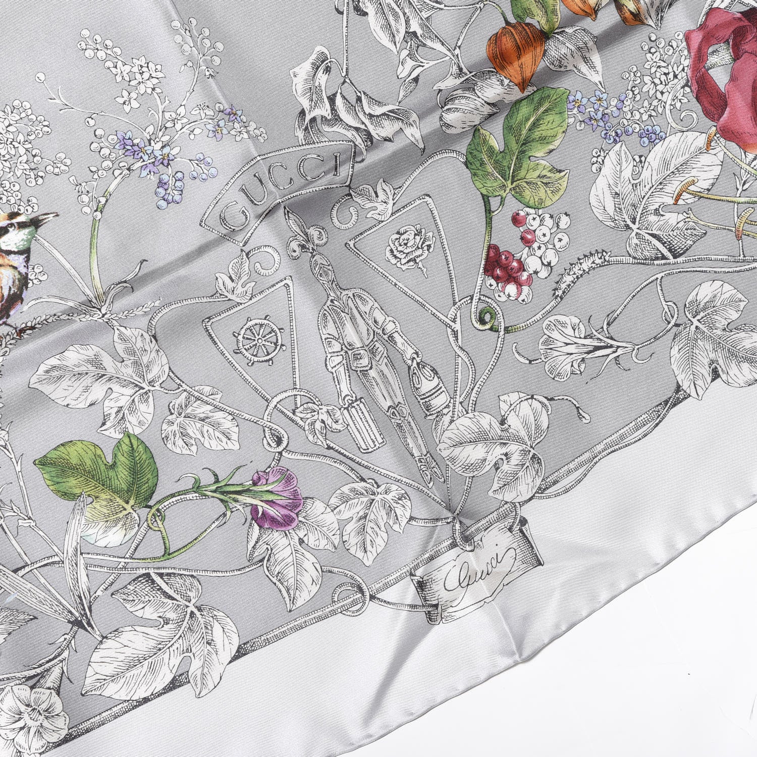 Gucci Silk Twill Wondergardenia Square Scarf Zinc Beige 2 of 4