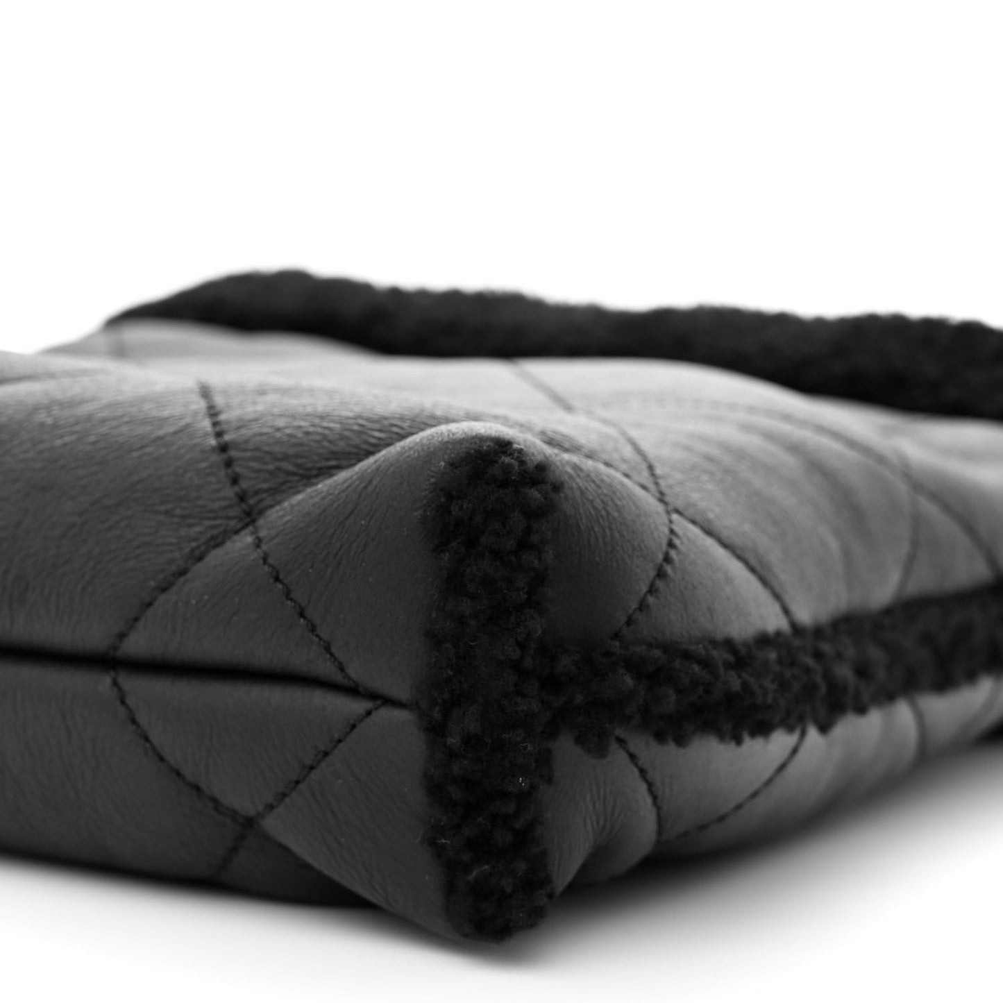 Shearling Aged Lambskin Quilted Small Chanel 22 Black