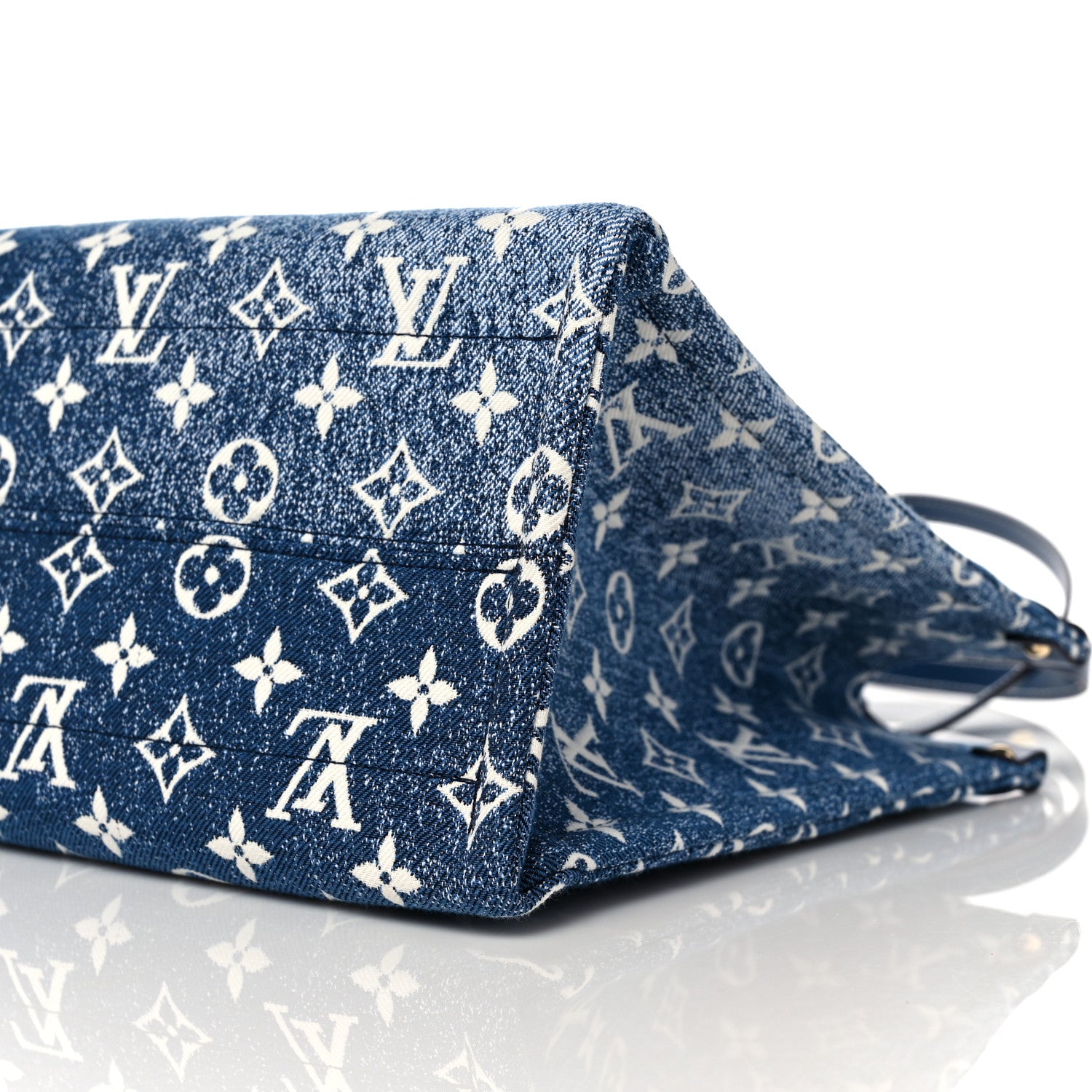 Louis Vuitton Monogram Jacquard Denim Onthego MM Bleu 8 of 9