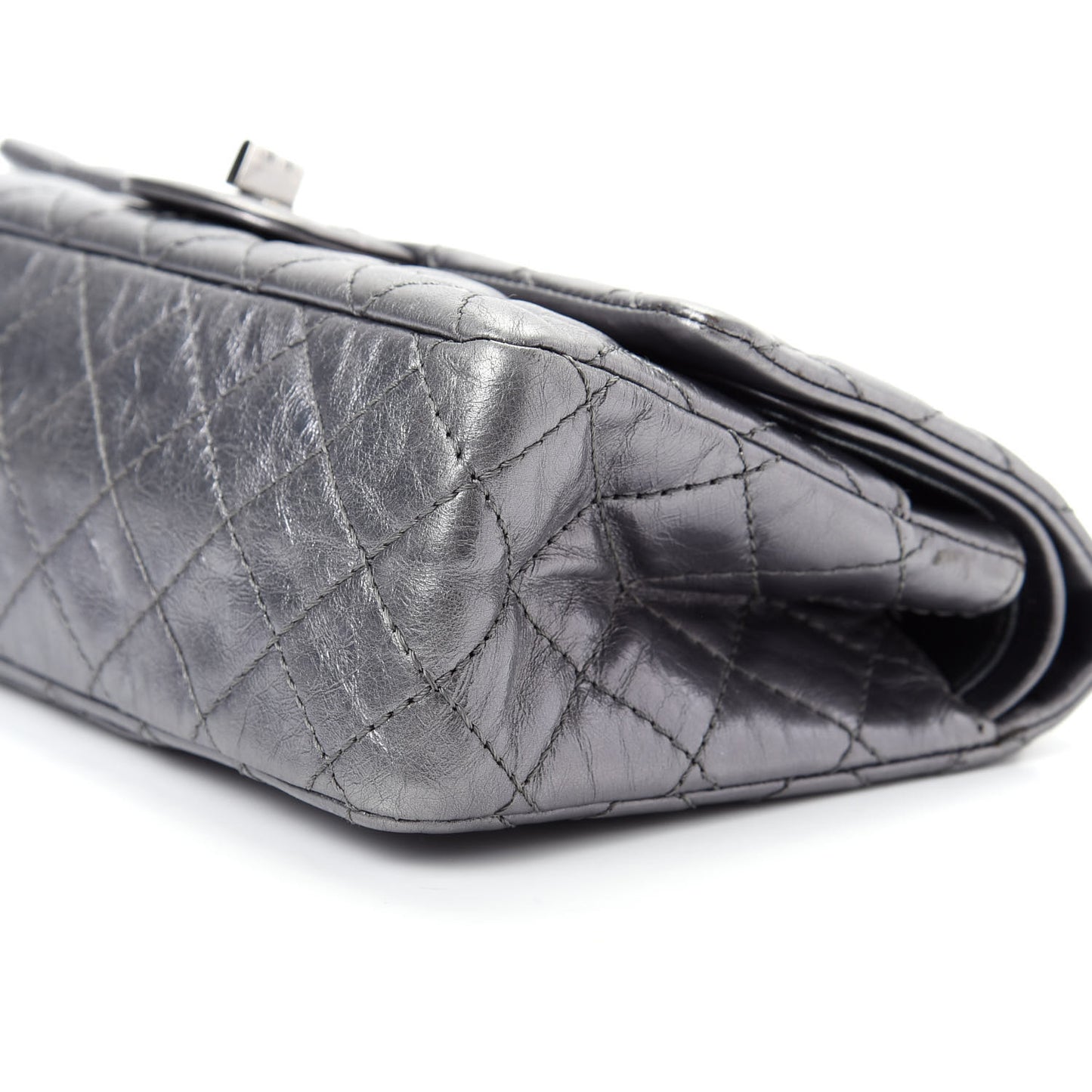 Metallic Aged Calfskin Quilted 2.55 Reissue 225 Flap Silver