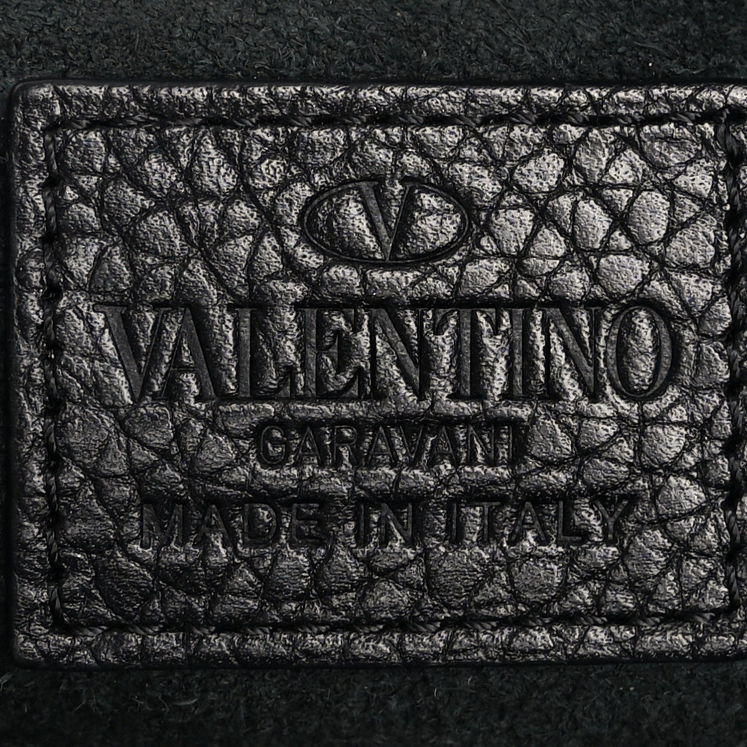 Valentino Garavani Pebbled Calfskin Large Rockstud Zip Pouch Black 6 of 10