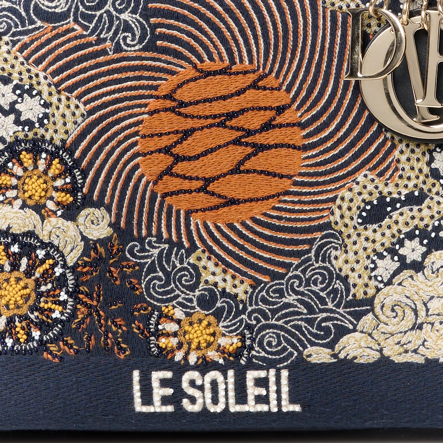 Christian Dior ミッツァ Le Soleil タロット柄 Christian Dior Embroidered Le Soleil Tarot Medium Lady Dior Blue