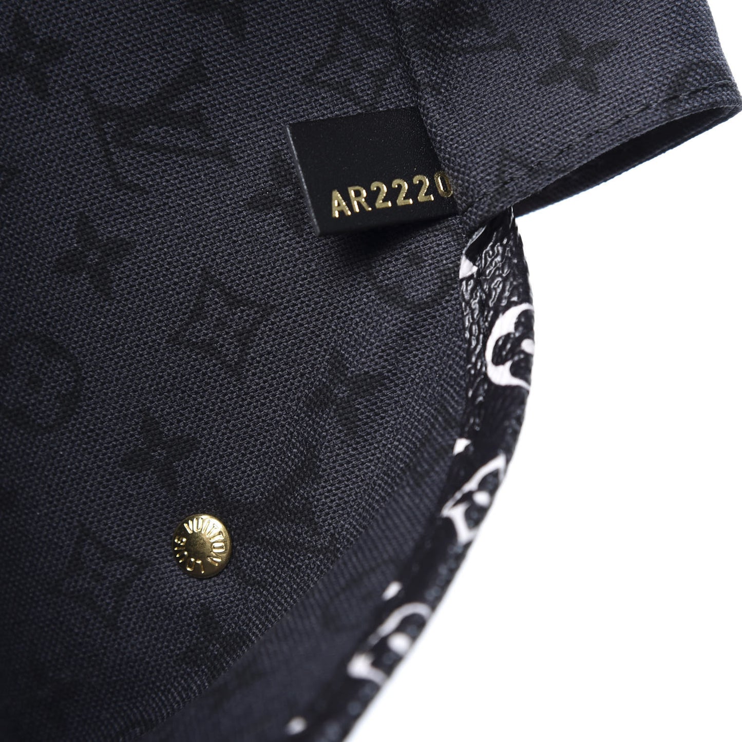 Monogram Giant Crafty Neverfull MM Creme Rouge Black