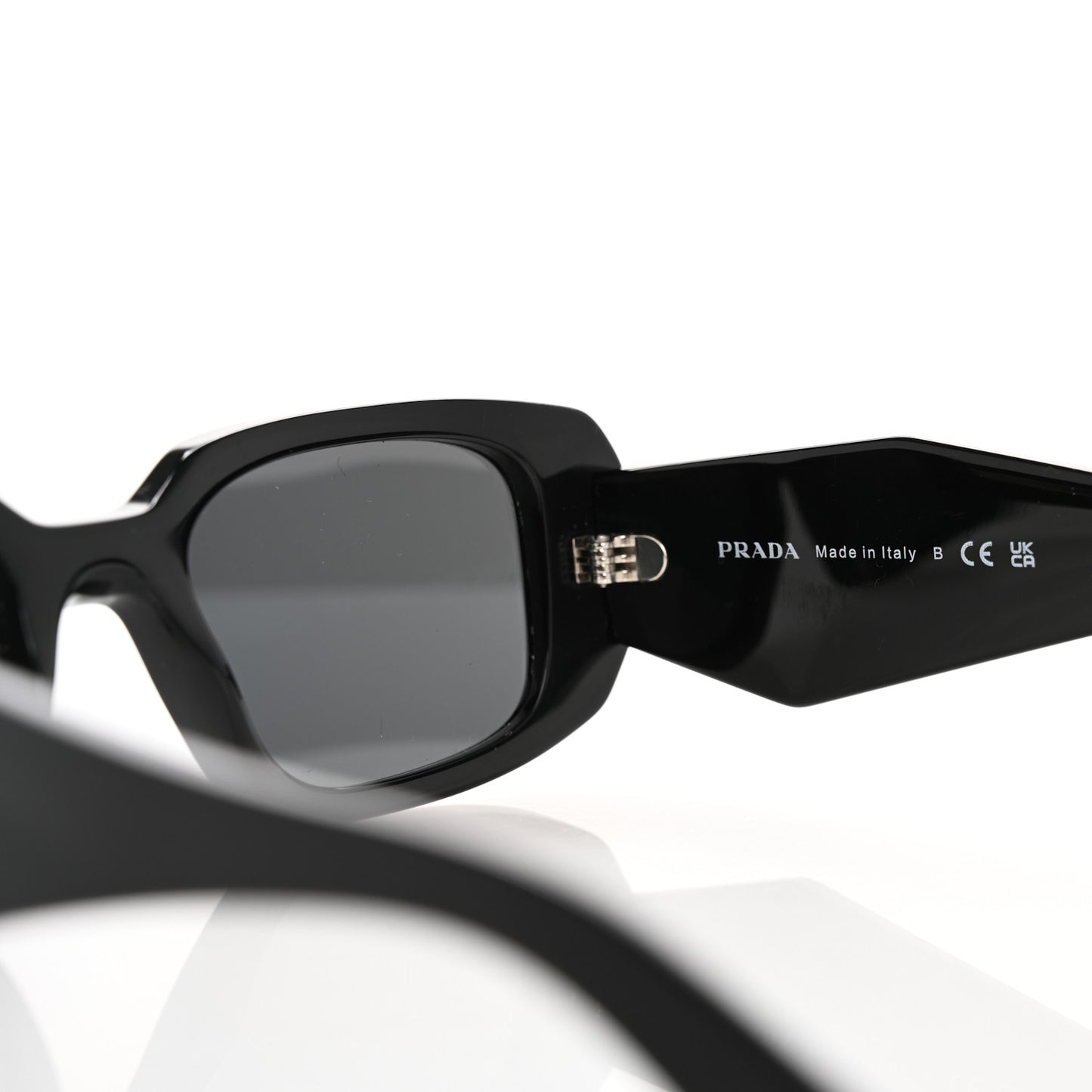 Acetate Symbole Sunglasses SPR 17W Black