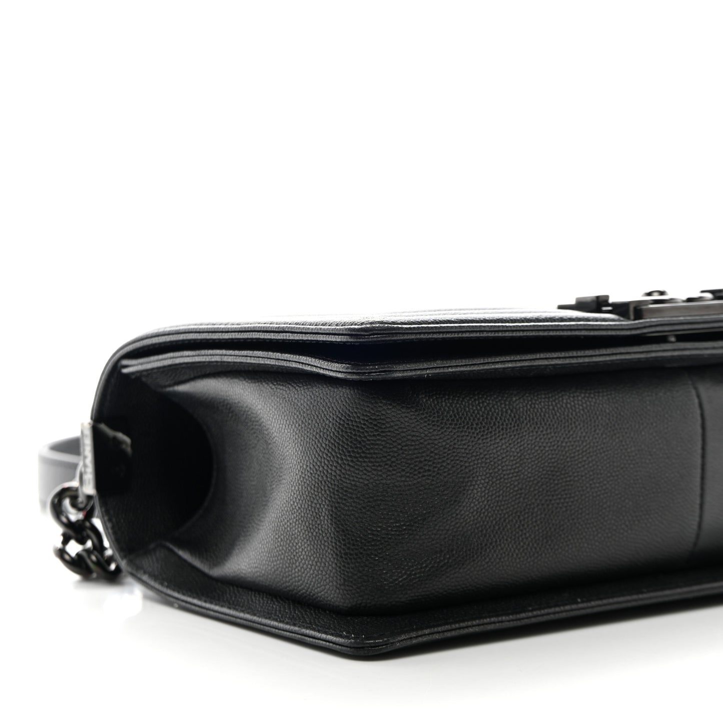 Caviar Quilted Medium Boy Flap So Black