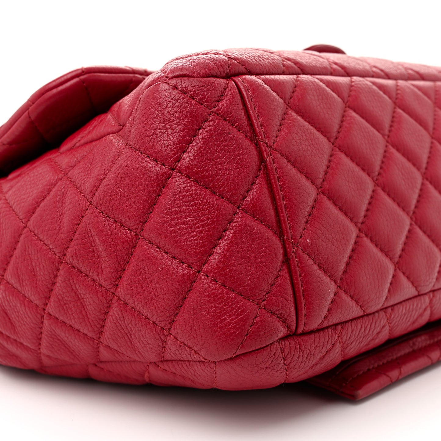 Metallized Calfskin Quilted Small XXL Travel Flap Bag Red