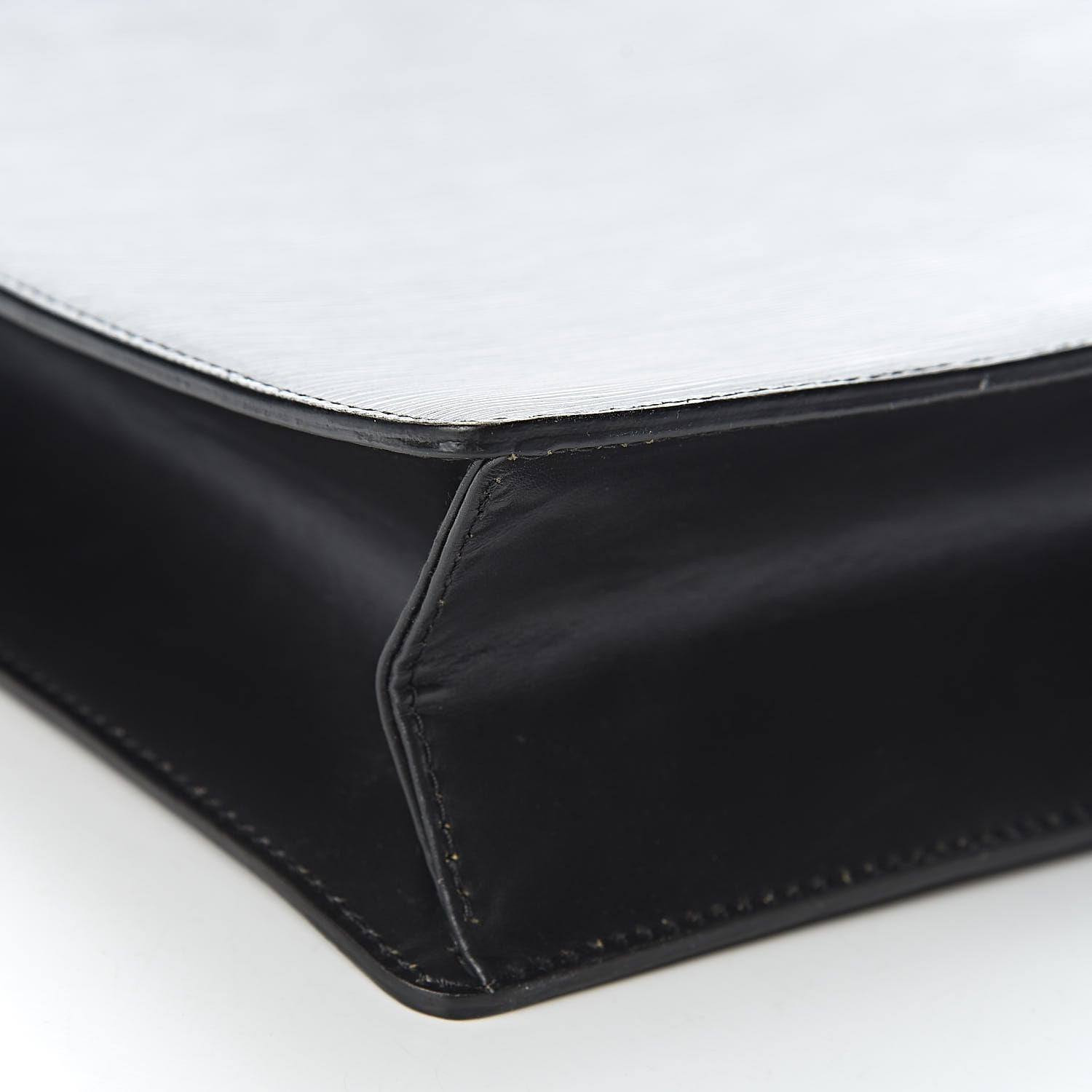 Louis Vuitton Epi Sac Plat GM Black 13 of 15