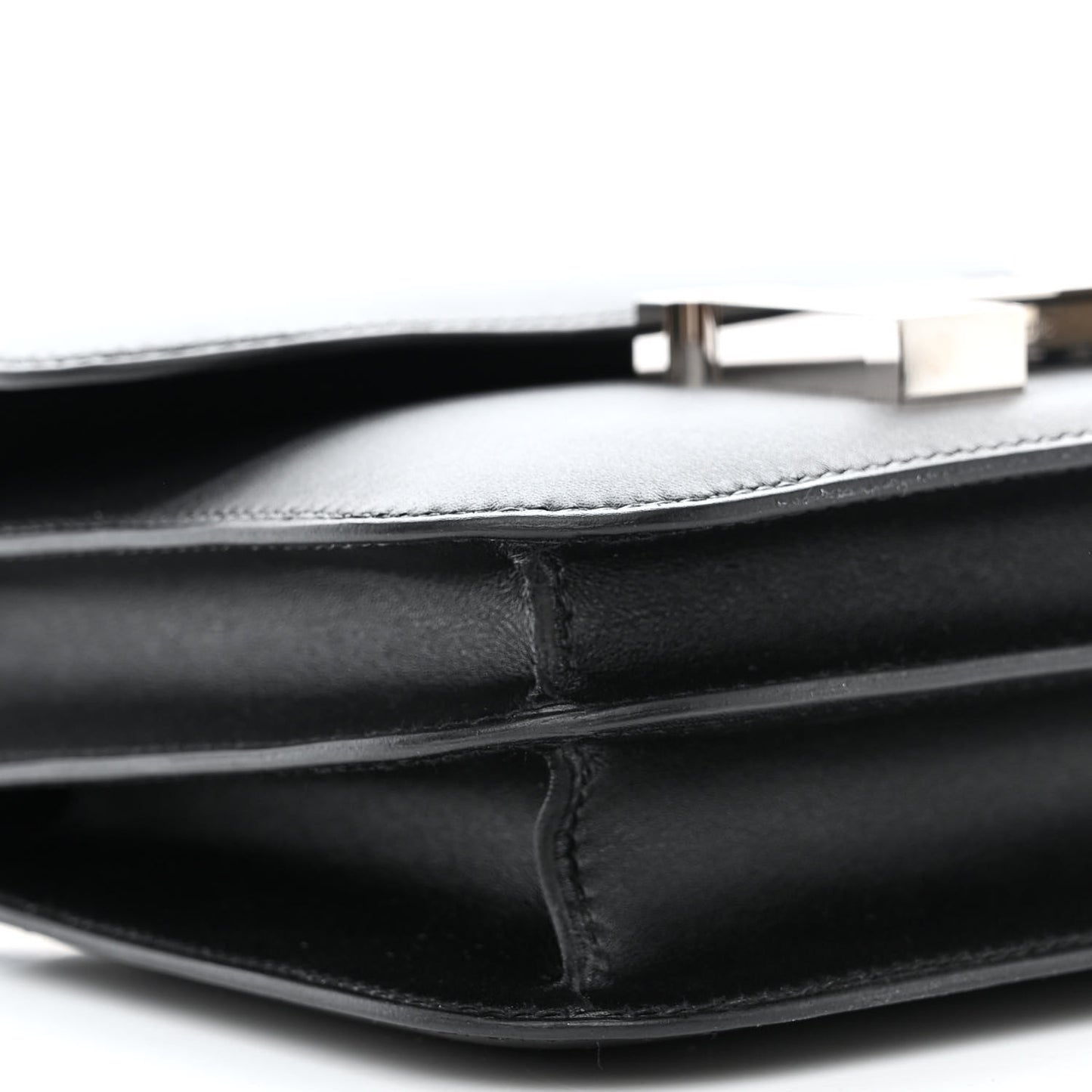 Veau Monsieur Lizard Constance 18 Black Ombre