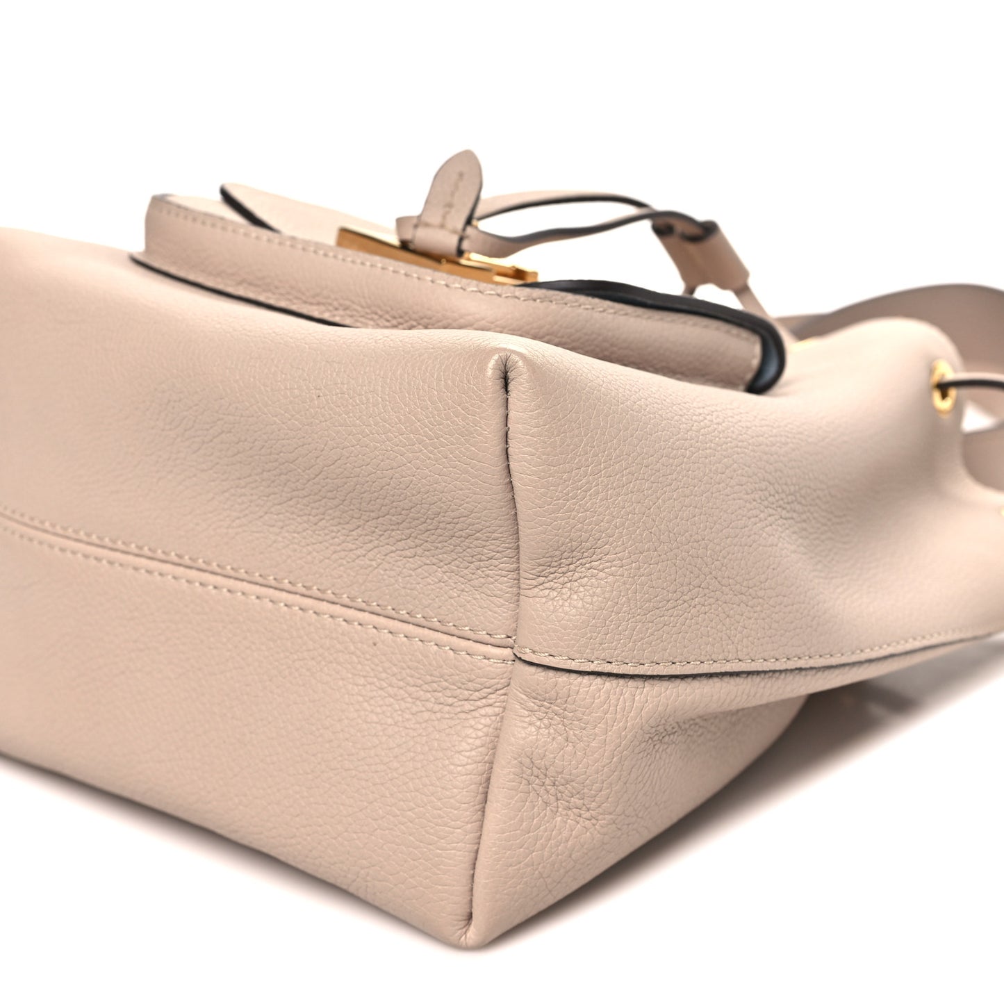 Calfskin Lockme Bucket MM Greige