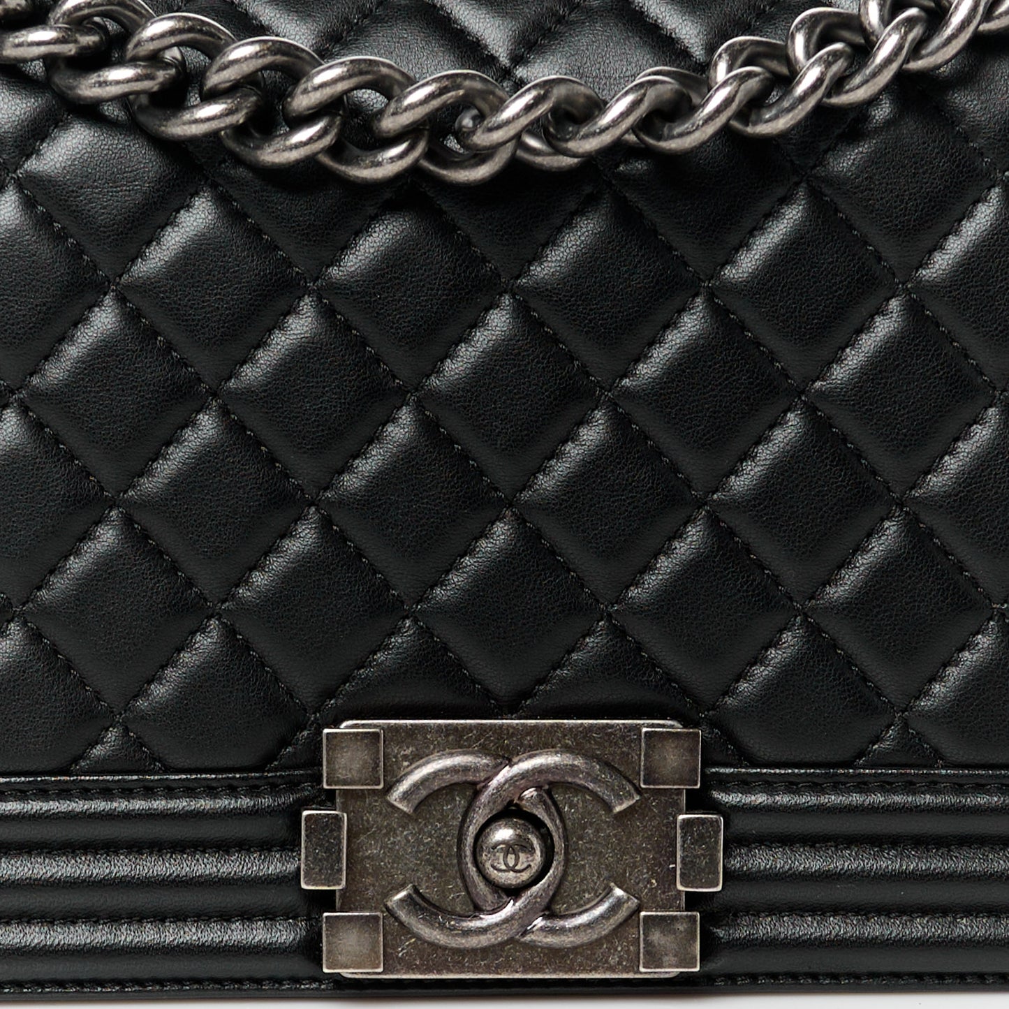Lambskin Quilted Medium Boy Flap Black