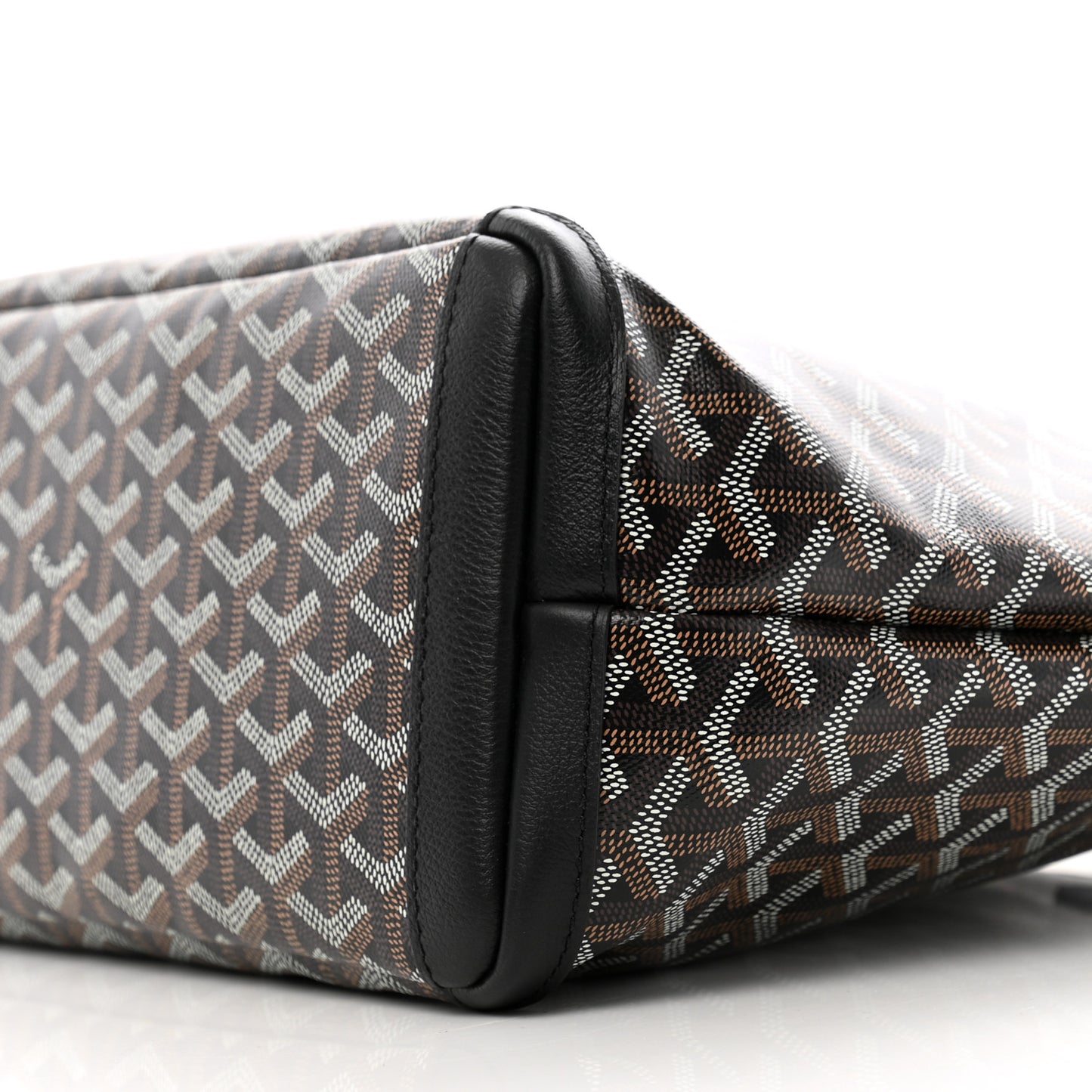 Goyardine Artois PM Black