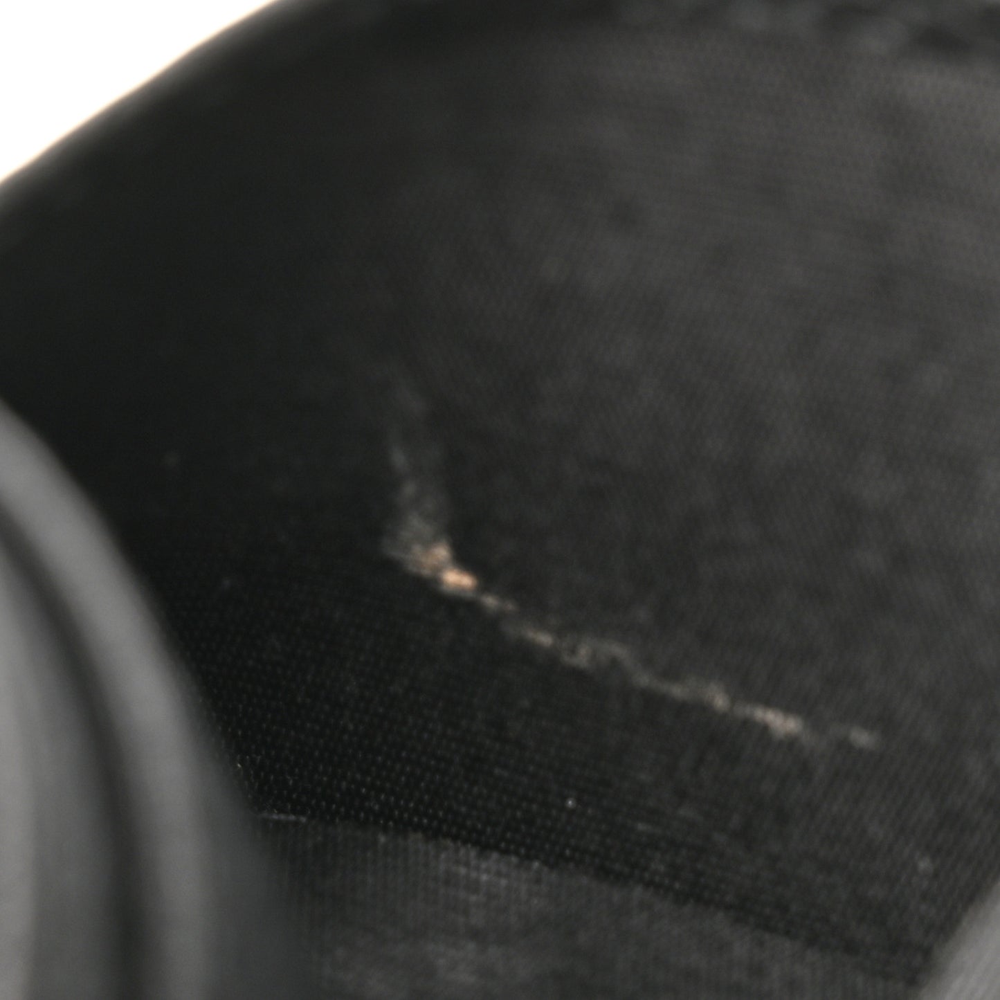 X SHAWN STUSSY Grained Calfskin Bee Card Holder Black