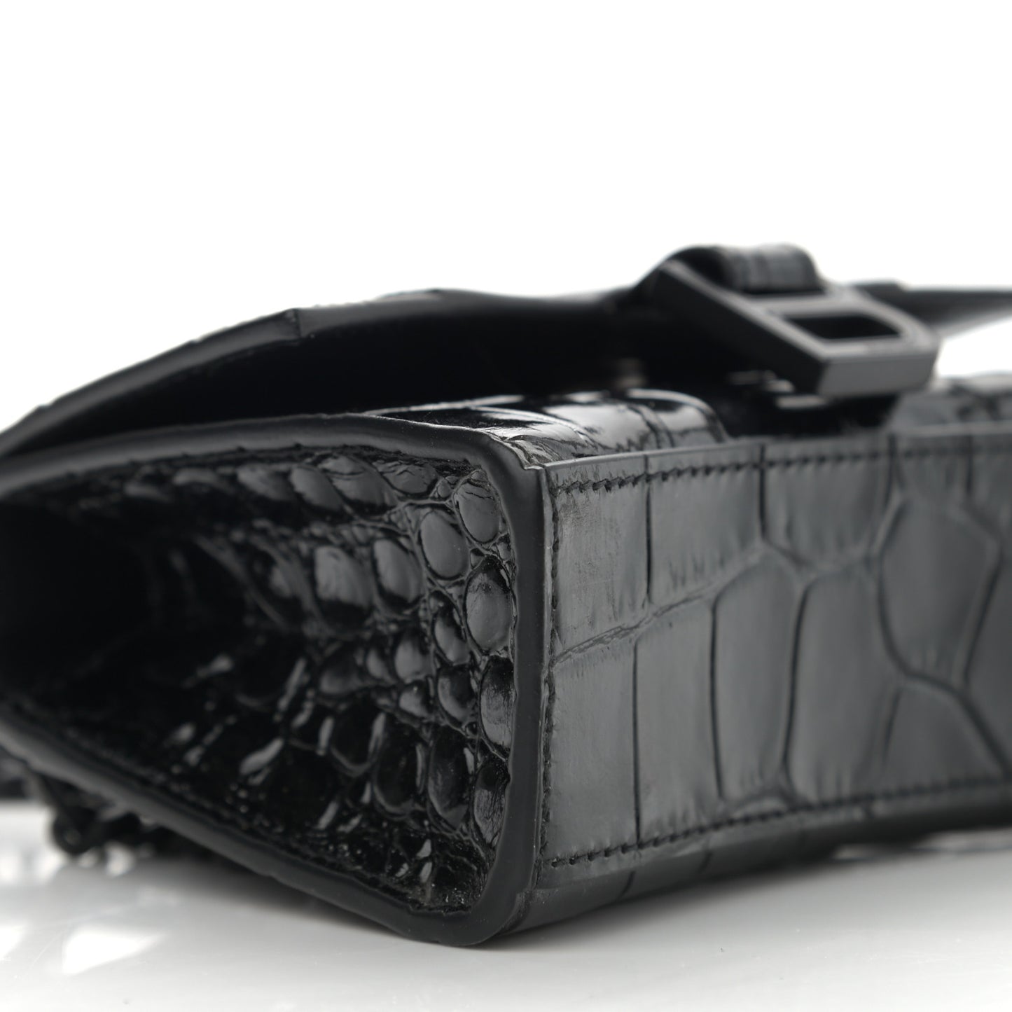 Shiny Calfskin Monochrome Crocodile Embossed Hourglass Top Handle Bag Mini with Chain Black