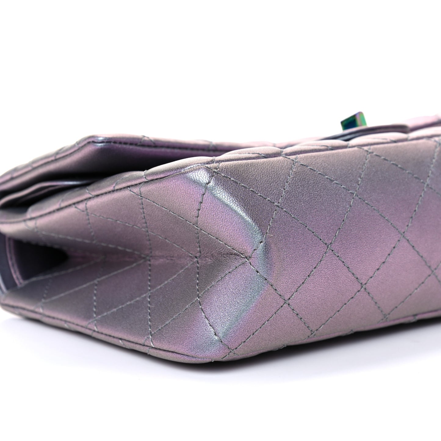 Iridescent Lambskin Quilted 2.55 Reissue 226 Flap Light Purple