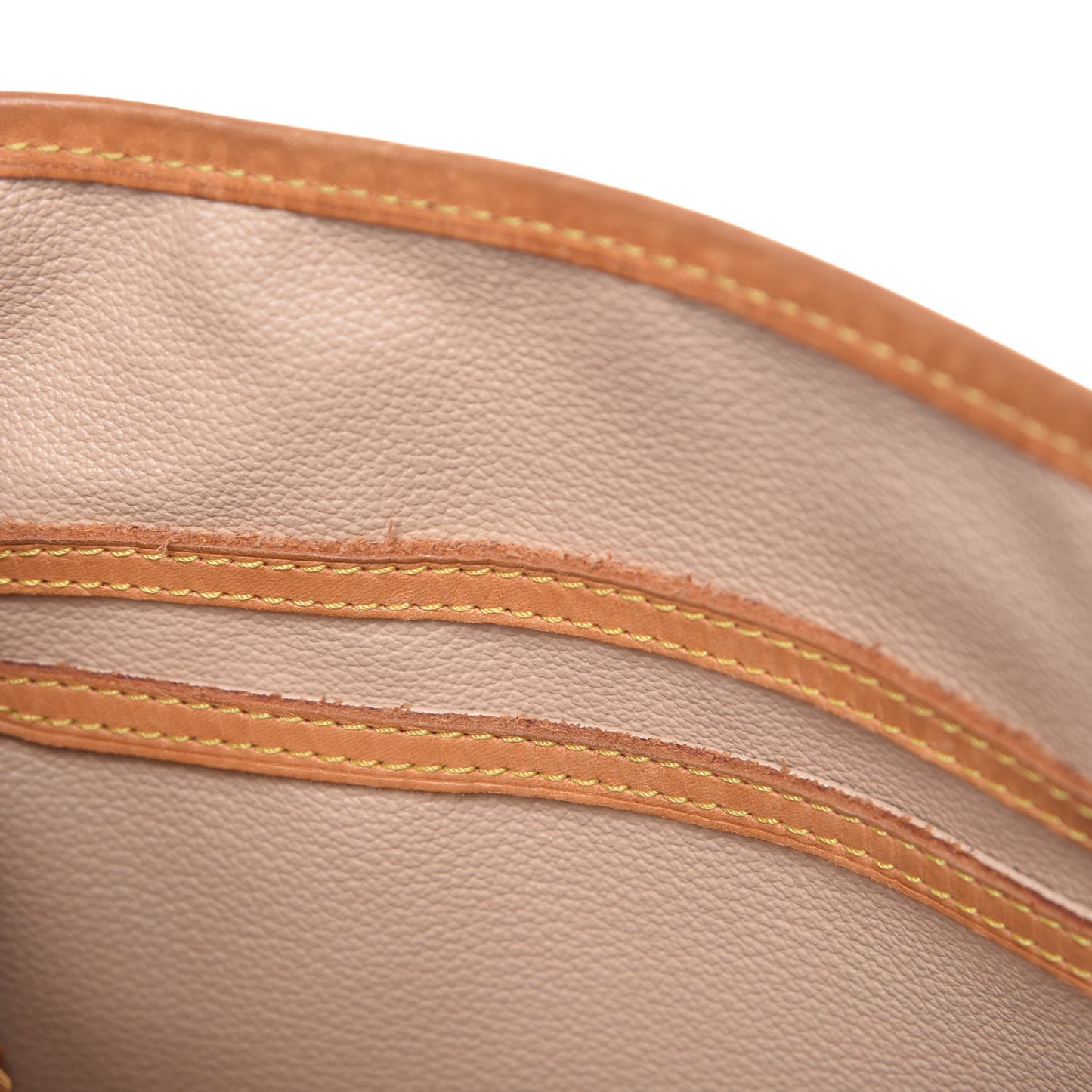 Monogram Petit Bucket 23