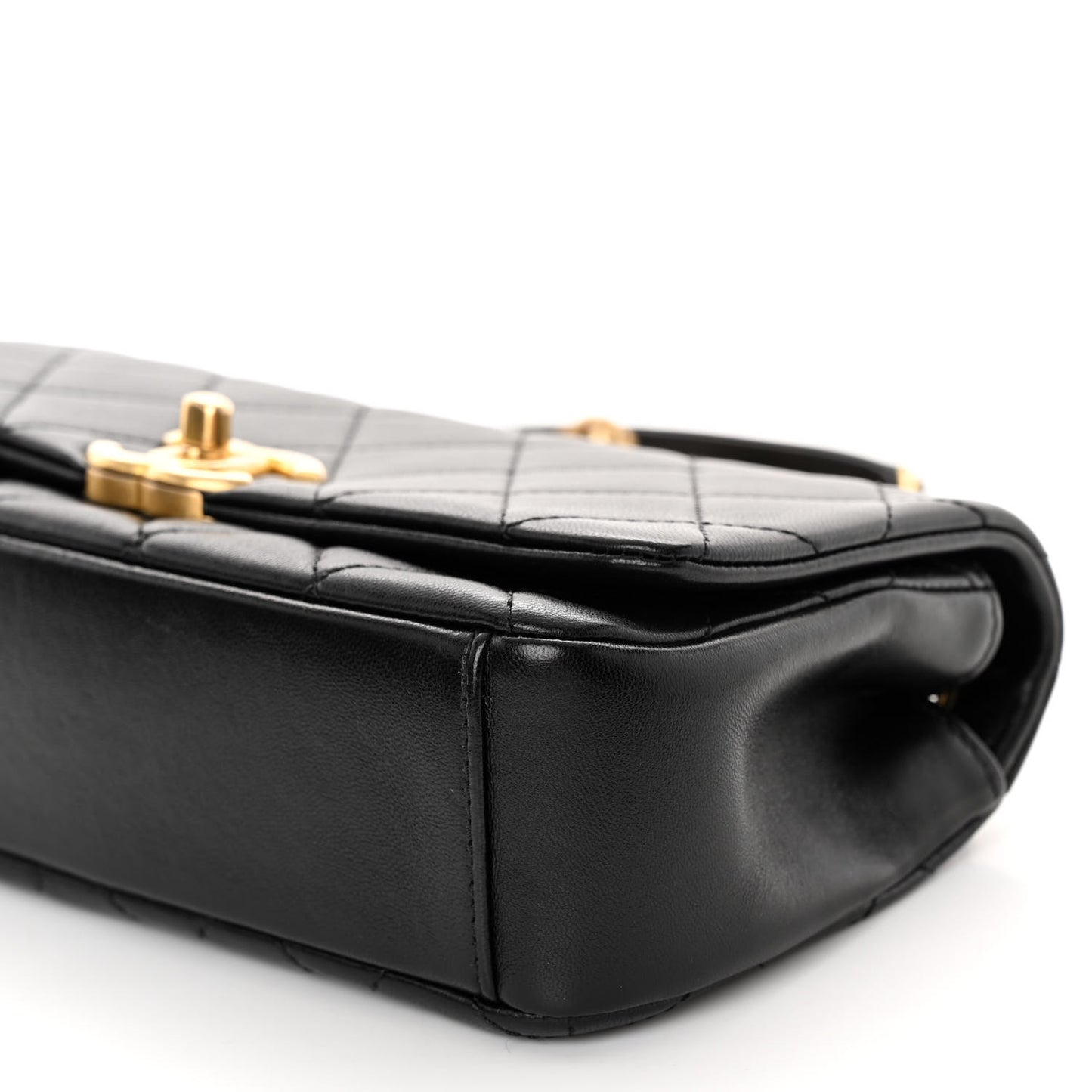 Shiny Lambskin Chain Is More Flap Black