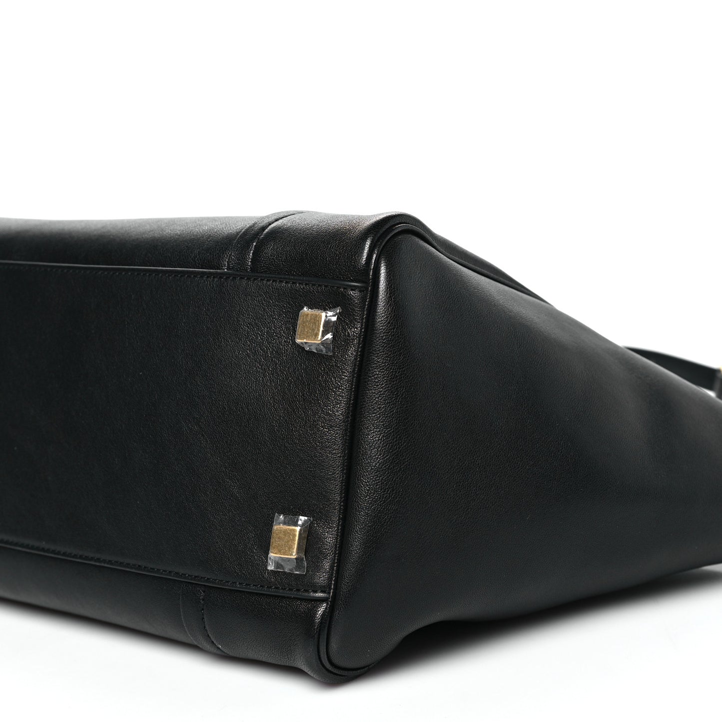 Supple Shiny Lambskin Medium Smiling New Luggage Black
