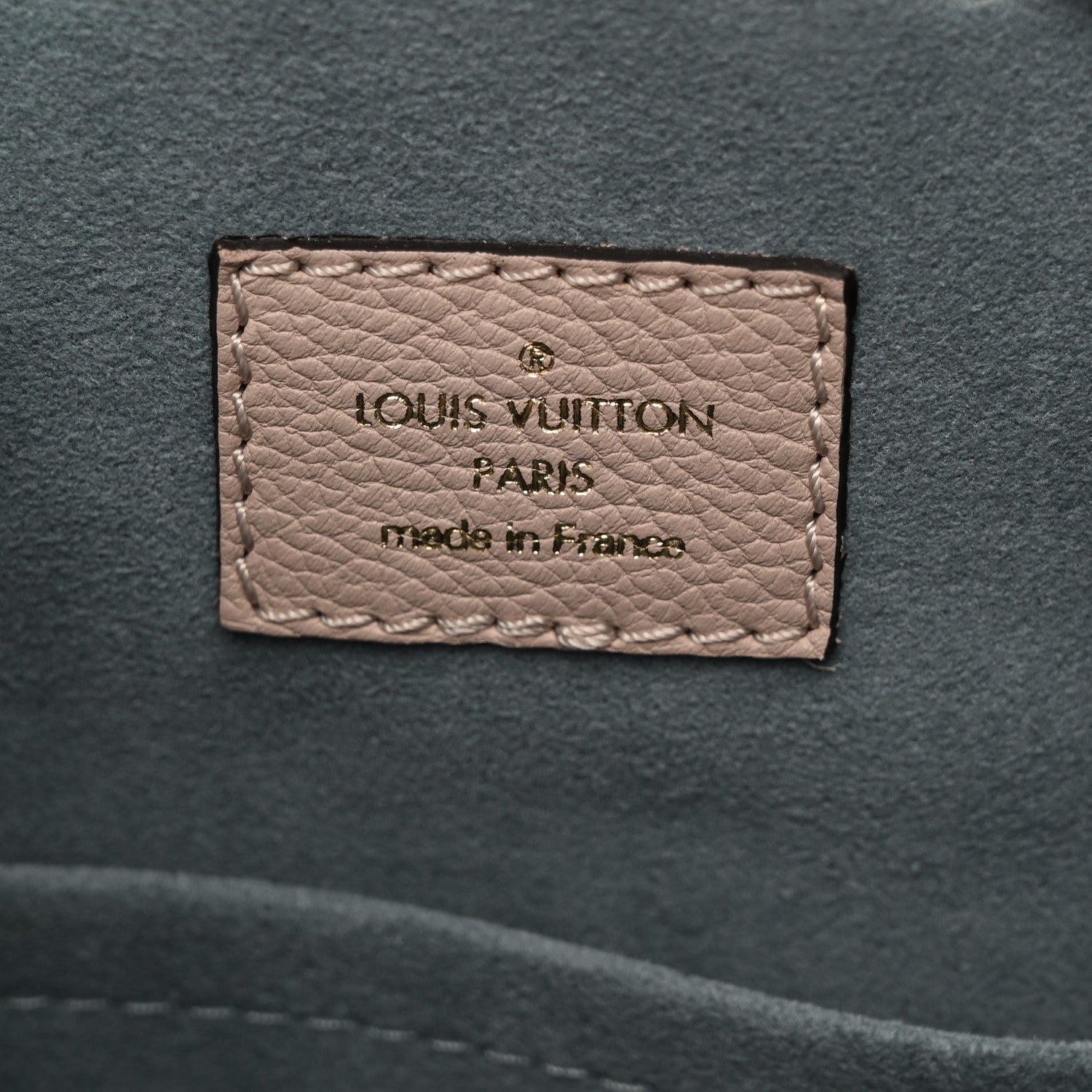 Louis Vuitton Calfskin Lockme Bucket MM Greige 6 of 9