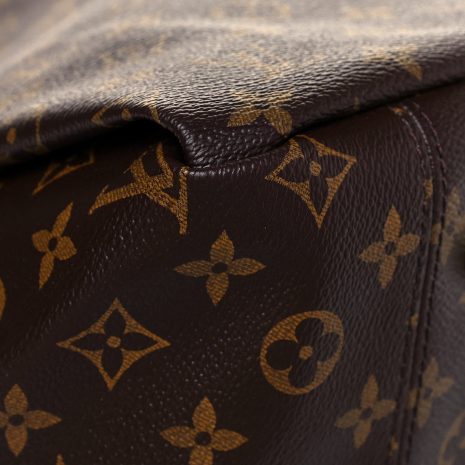 Louis Vuitton Monogram Artsy MM 10 of 13