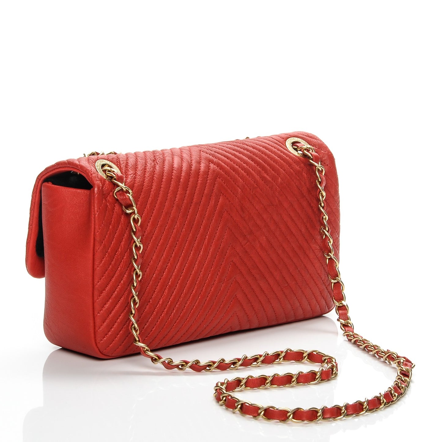 Wrinkled Lambskin Chevron Quilted Medium Flap Red