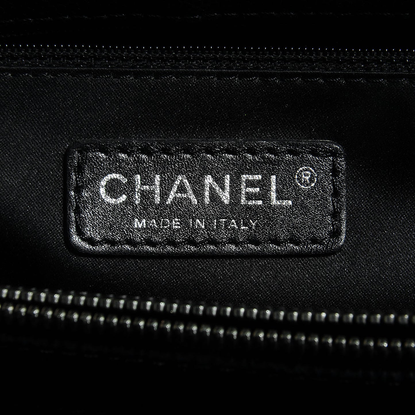 Caviar Grand Shopping Tote GST Black