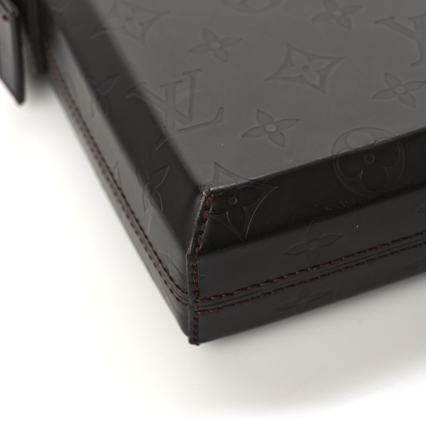 Monogram Glace Bobby Brown