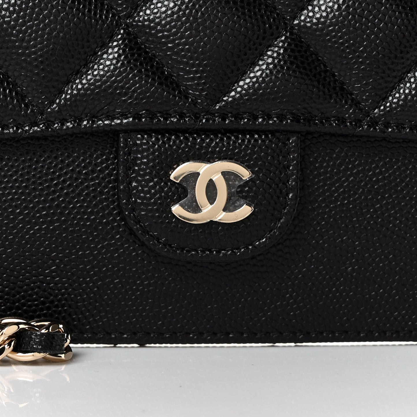 Caviar Quilted Classic Pouch With Handle Black