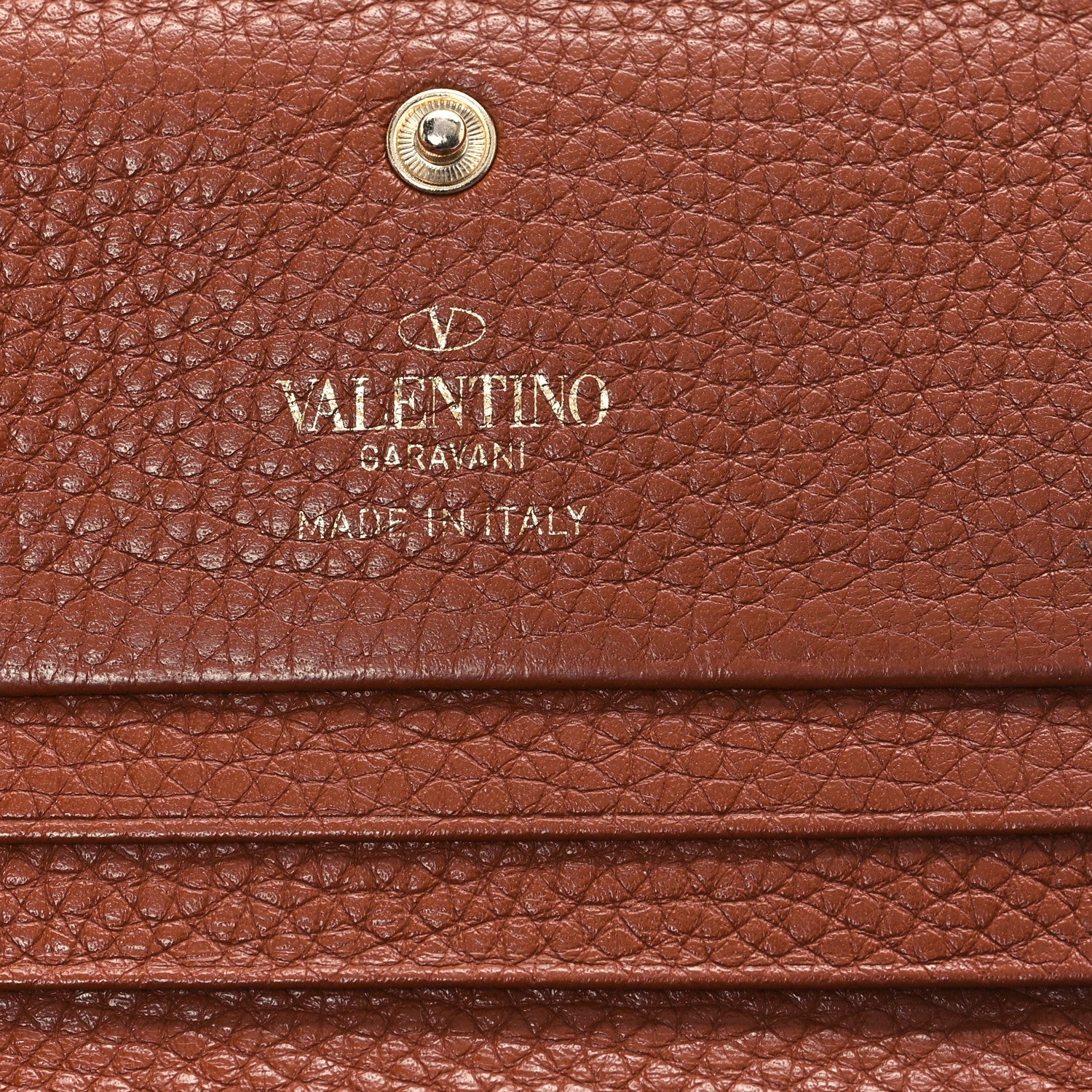 Valentino Garavani Calfskin Rockstud Bi-Fold Card Holder Brown 7 of 9