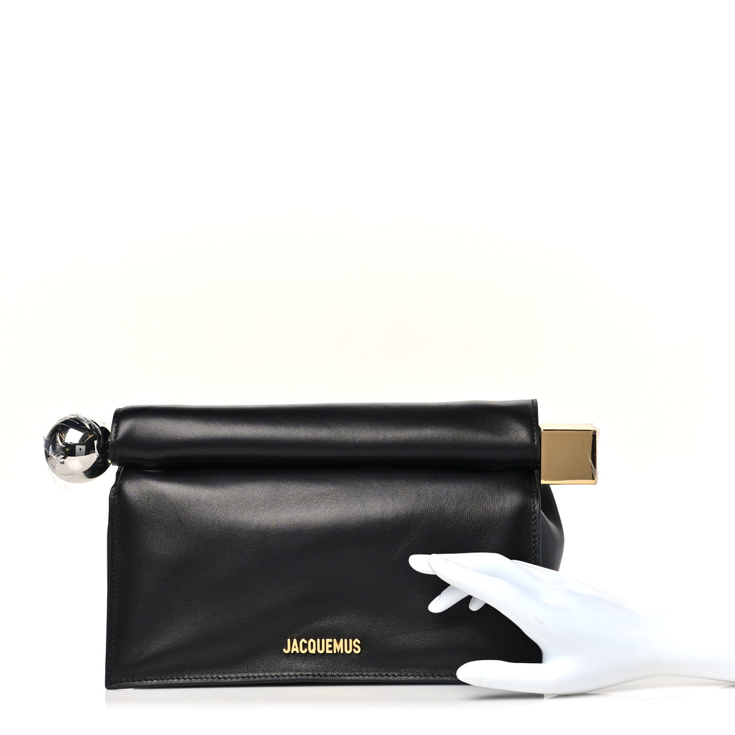 Smooth Calfskin La Pochette Rond Carre Black