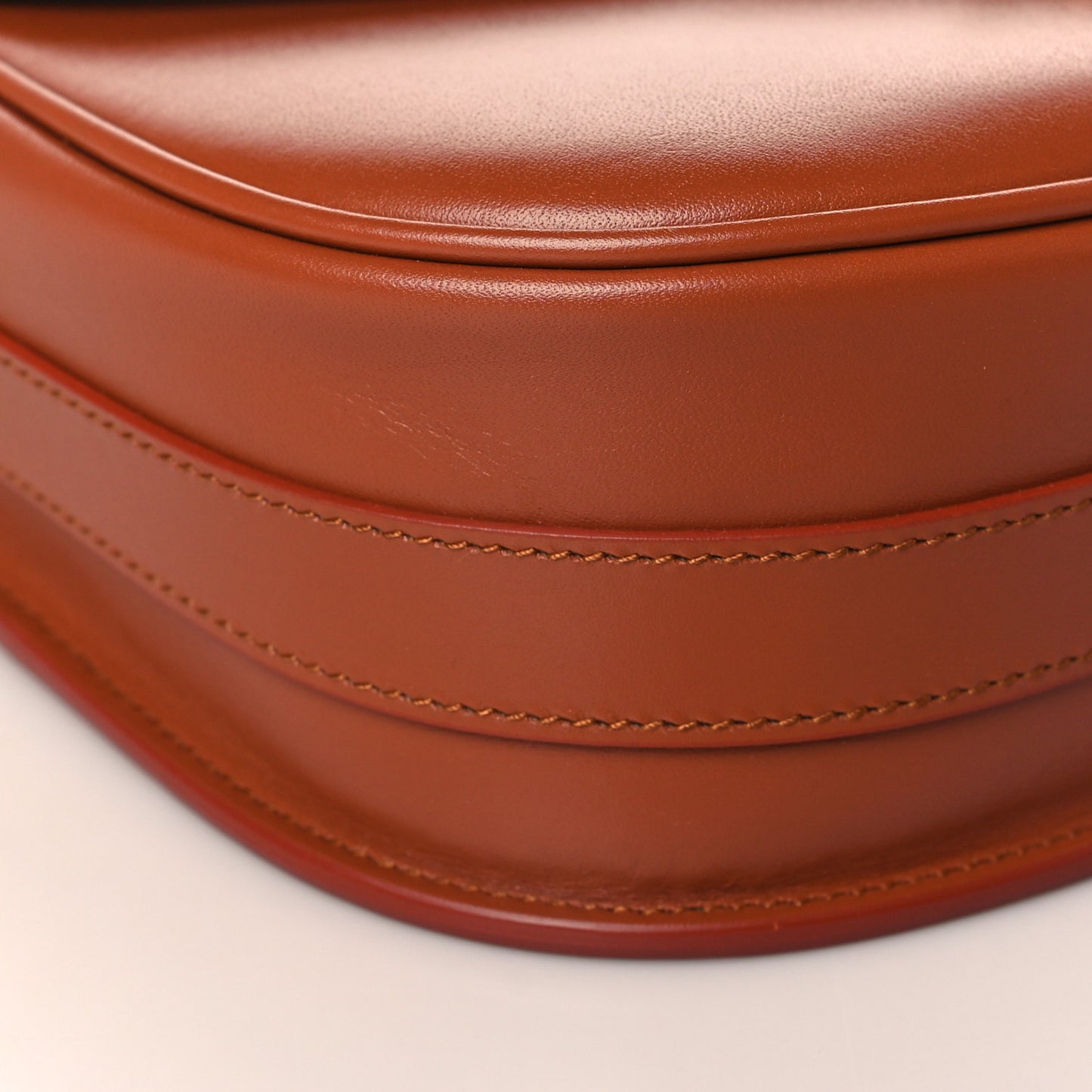 Box Calfskin Medium Bobby Flap Dark Tan