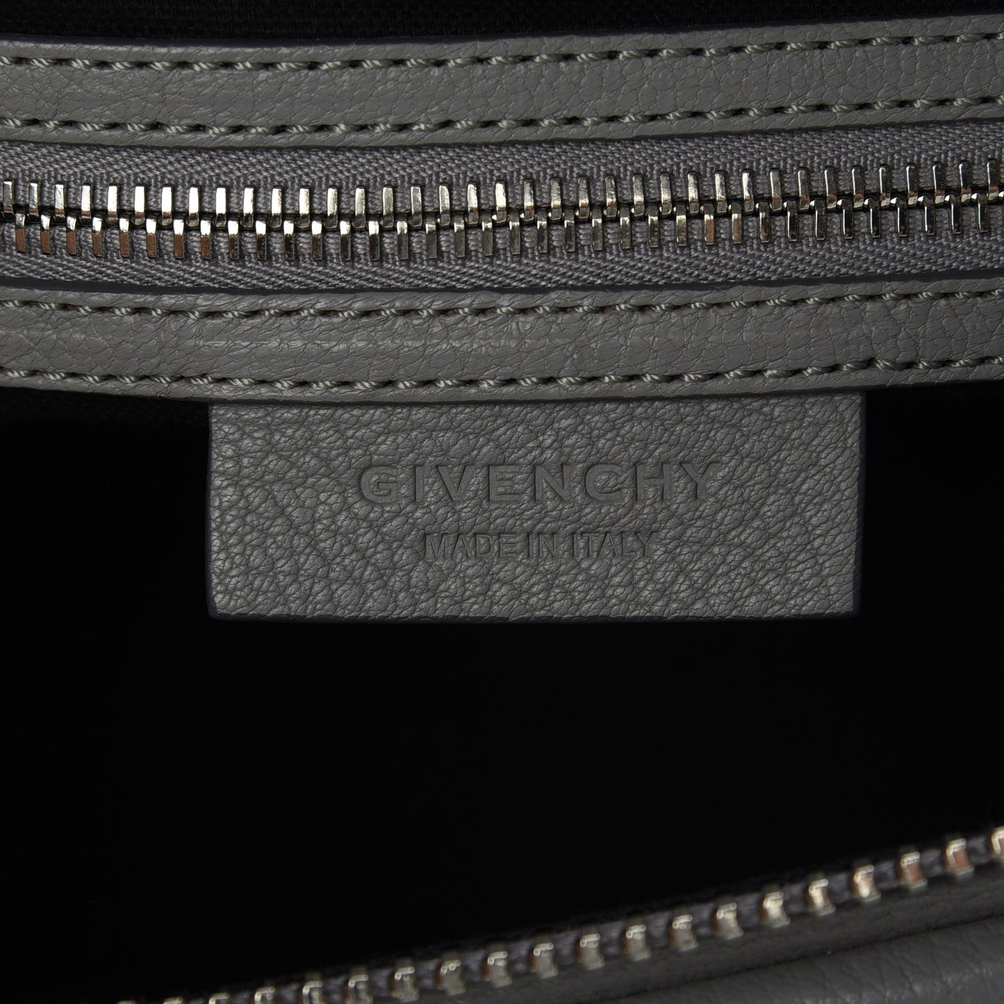 Sugar Goatskin Medium Antigona Pearl Grey