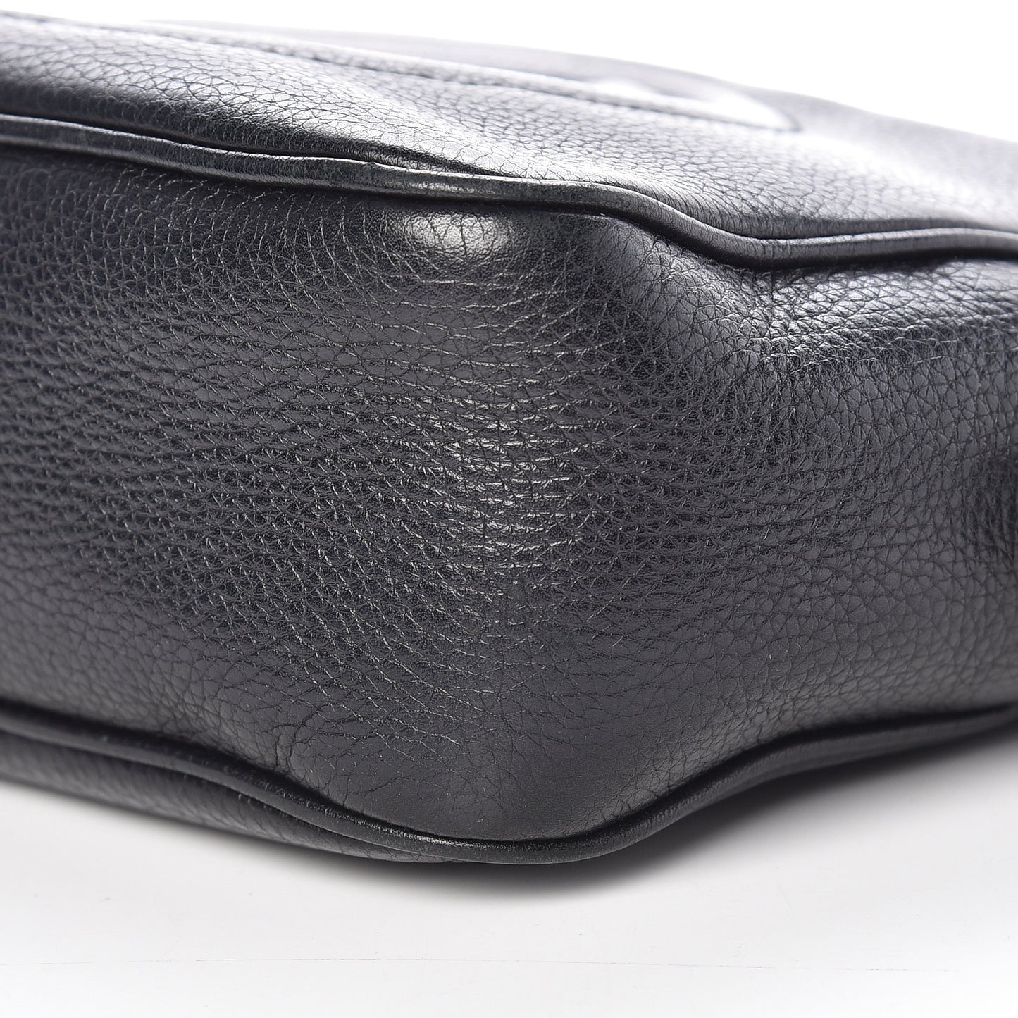 Pebbled Calfskin Small Soho Disco Bag Black