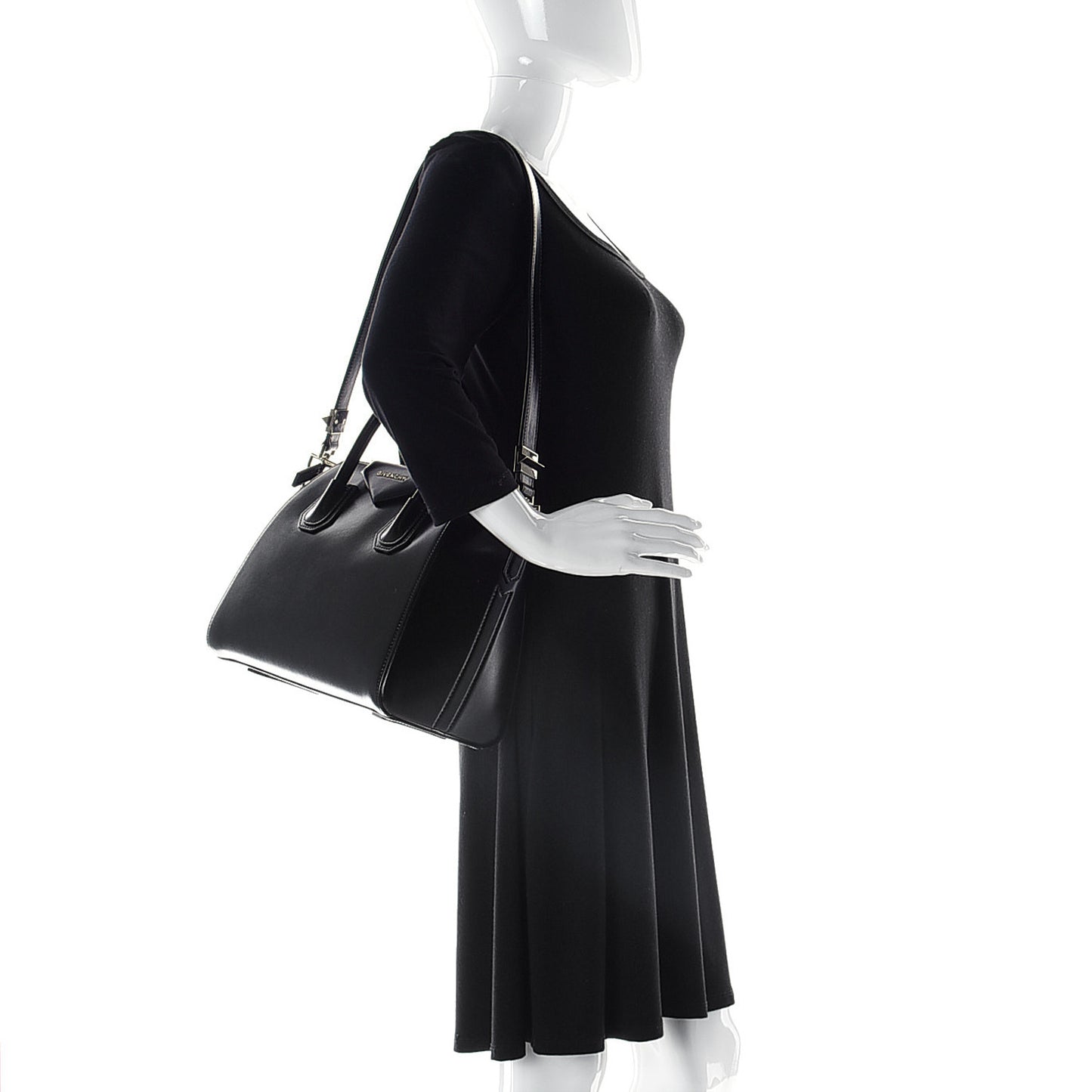 Shiny Lord Calfskin Small Antigona Black