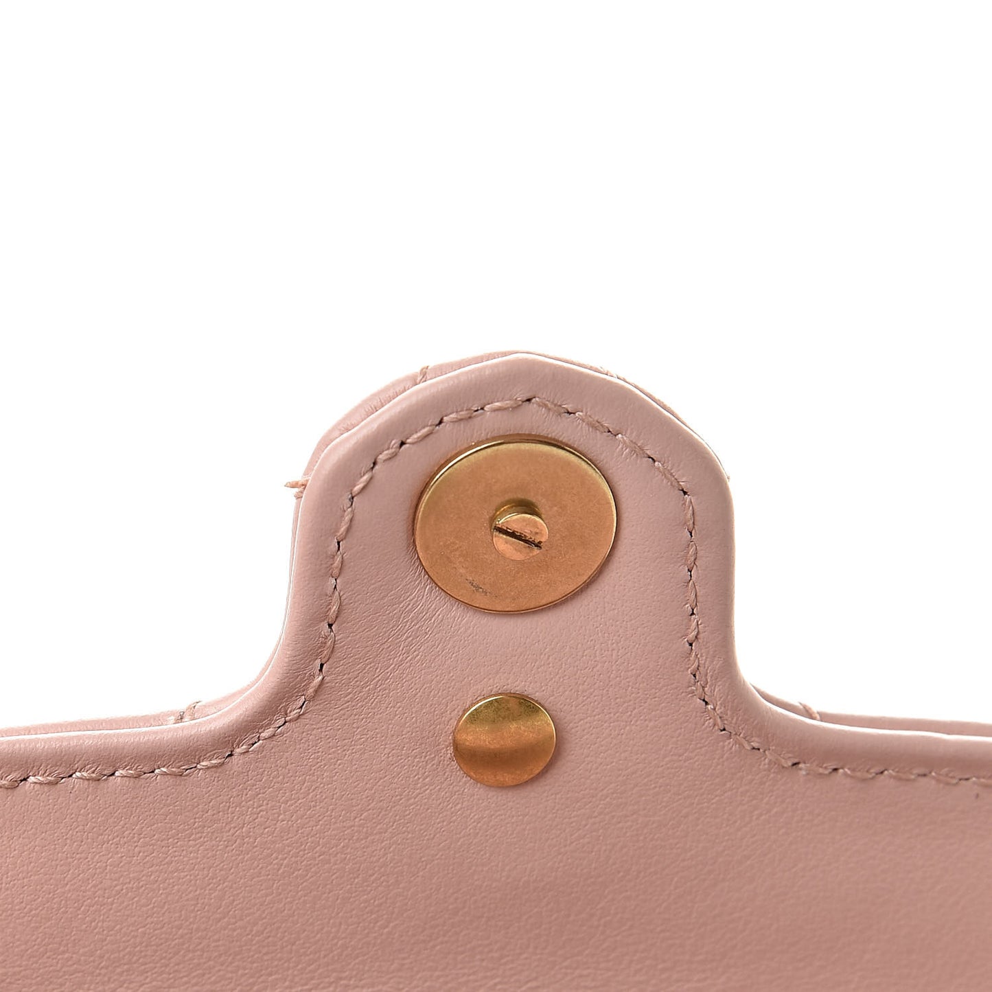 Calfskin Matelasse Heart GG Marmont 2.0 Coin Purse On A Chain Perfect Pink