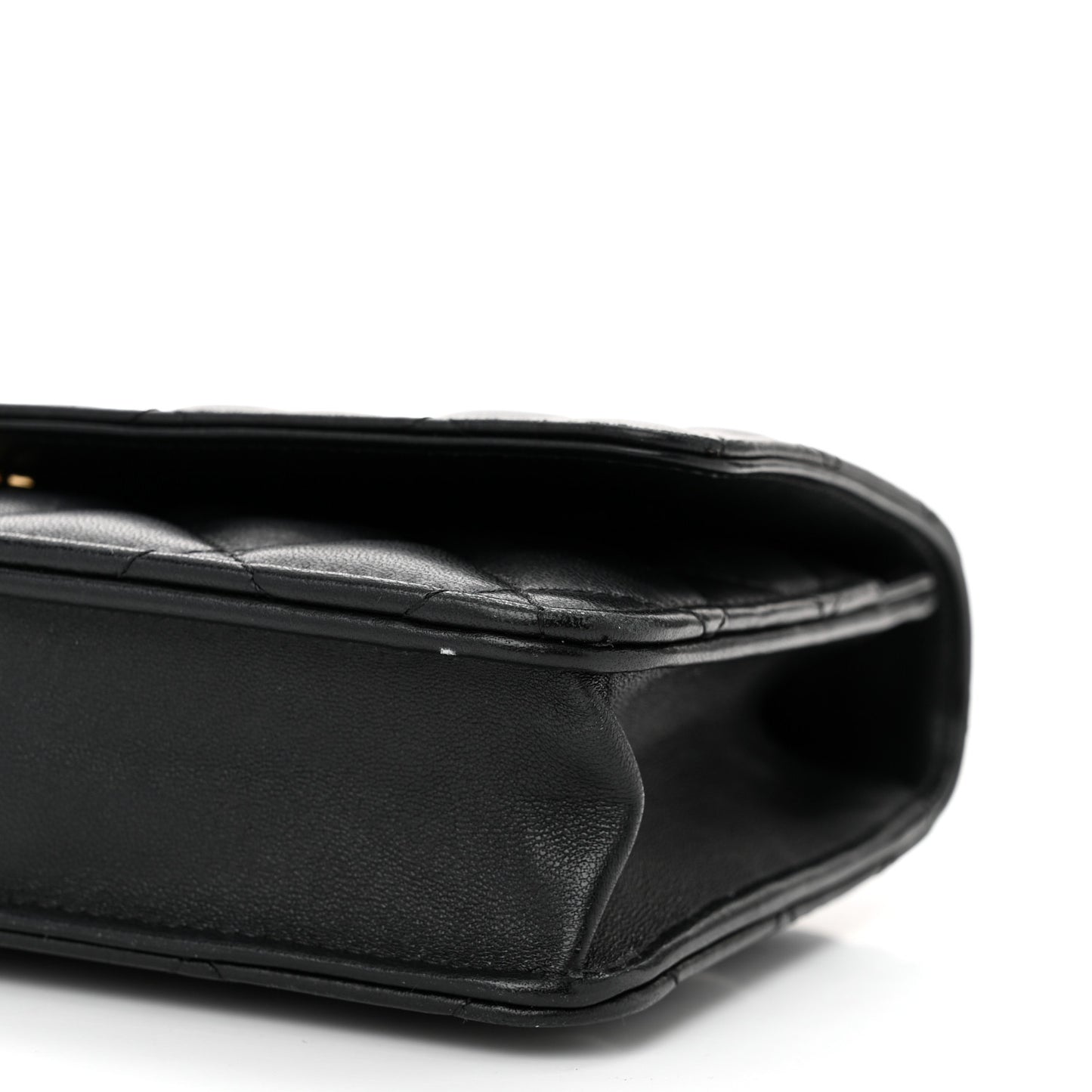Lambskin Quilted Wallet On Chain WOC Black