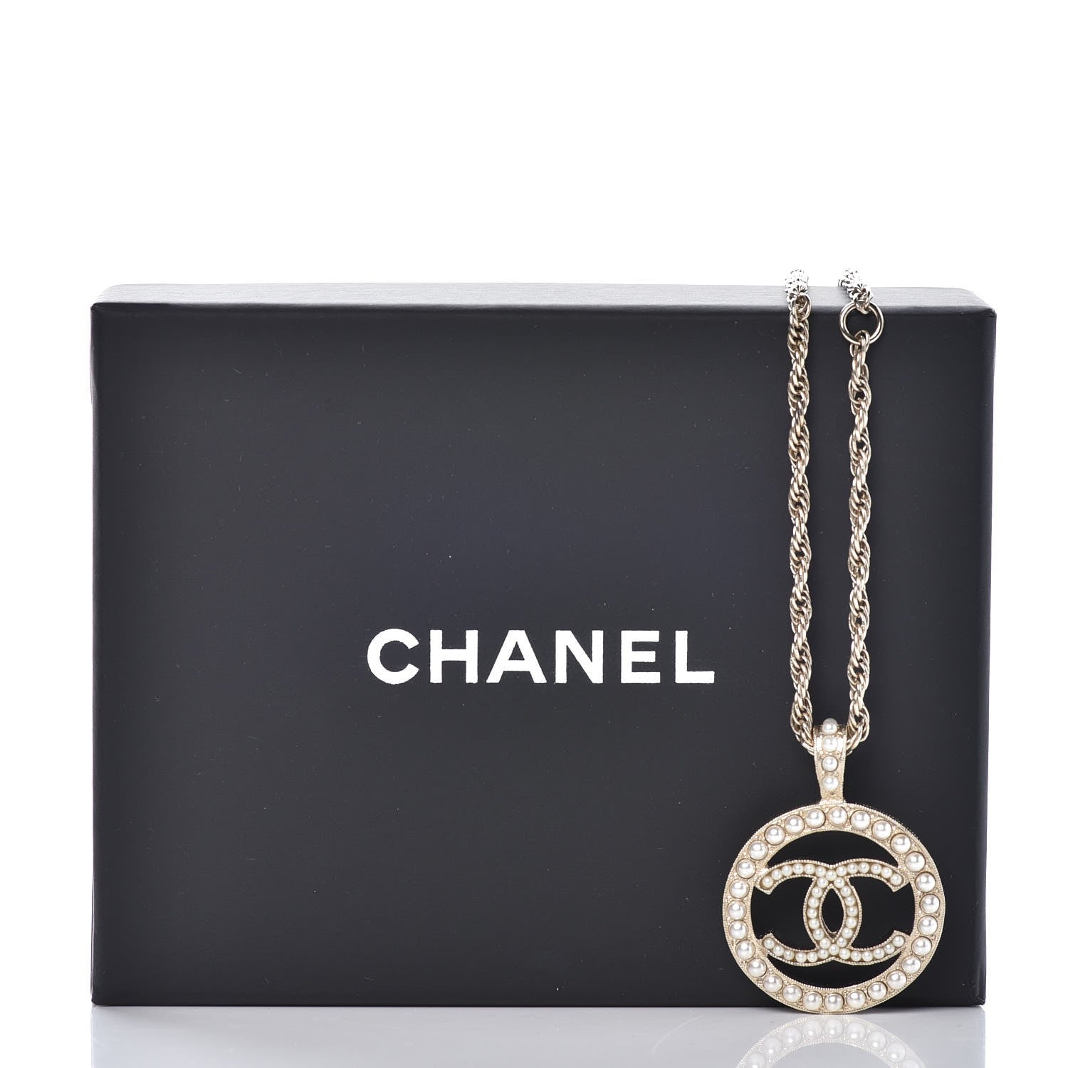 Chanel Pearl CC Medallion Necklace Gold 7 of 7