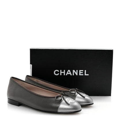 Chanel Calfskin Metallic Goatskin CC Cap Toe Ballerina Flats 37.5 Gris Argent 10 of 10