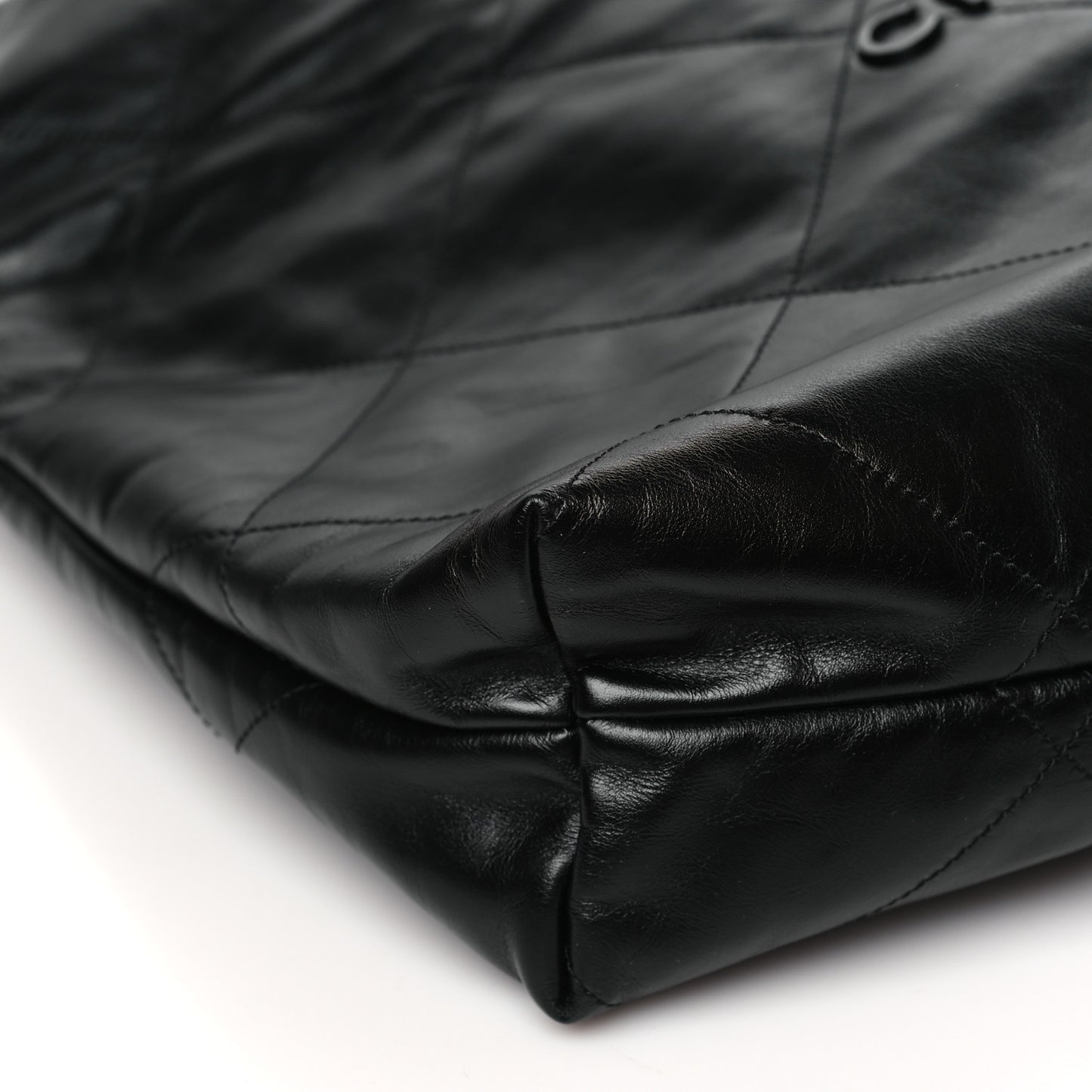 Shiny Calfskin Quilted Large Chanel 22 So Black