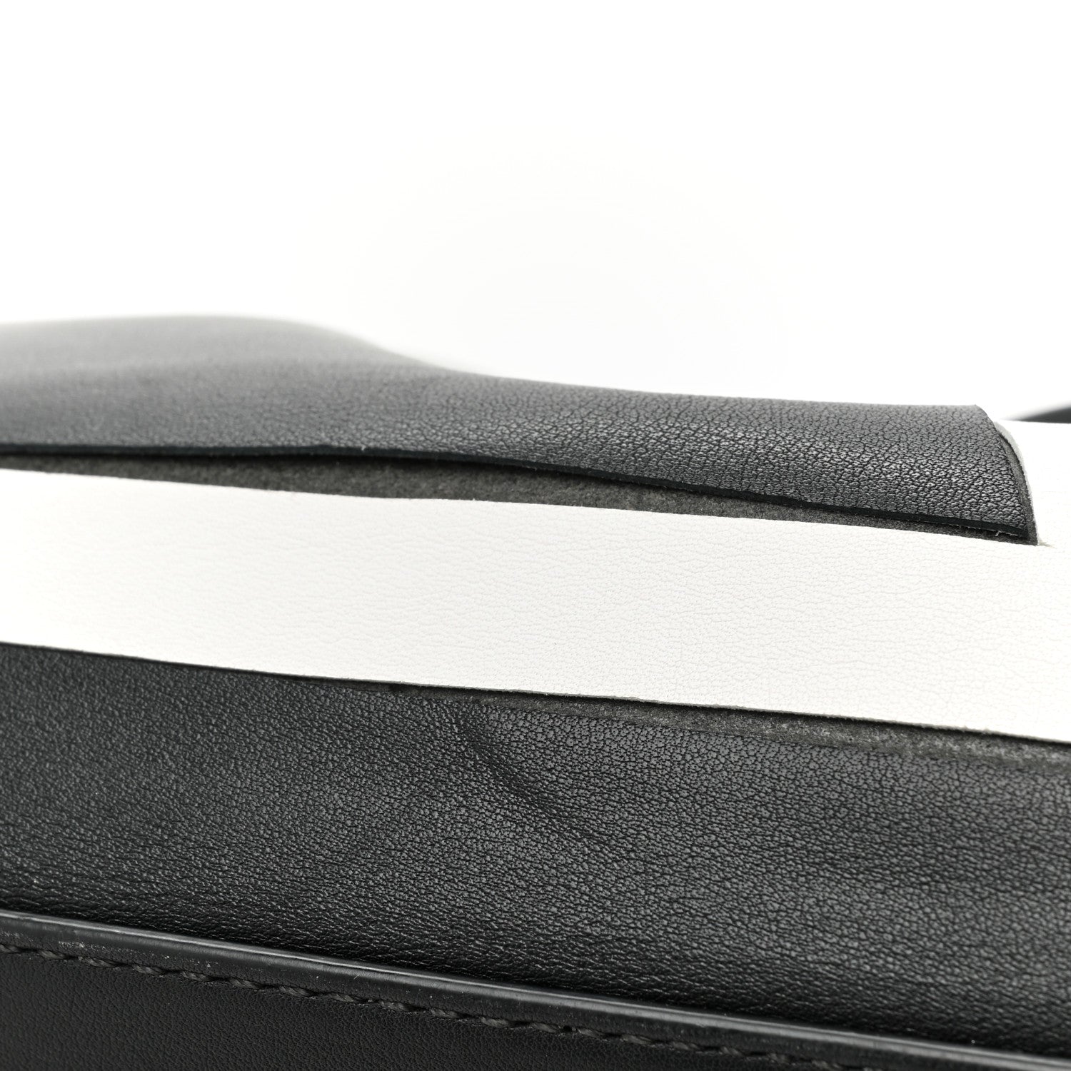 Valentino Garavani Nappa VLogo Medium Escape Tote Black 20 of 20