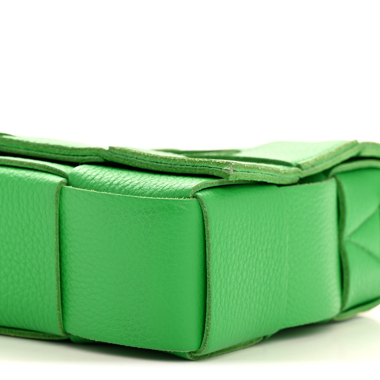 Bottega Veneta Grained Calfskin Maxi Intrecciato Cassette