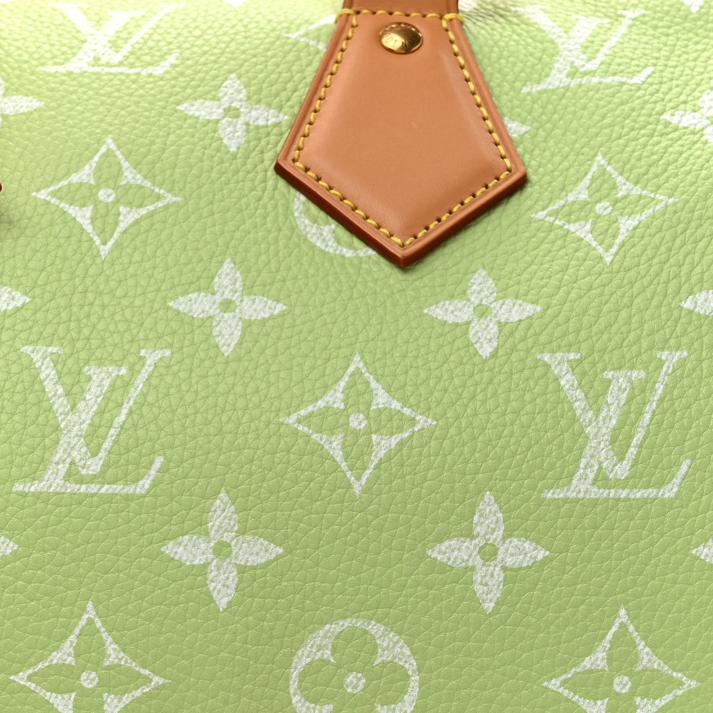 Calfskin Monogram Speedy P9 Bandouliere 30 Frozen Lime Vert Clair