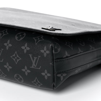 Louis Vuitton Monogram Eclipse District MM 10 of 12