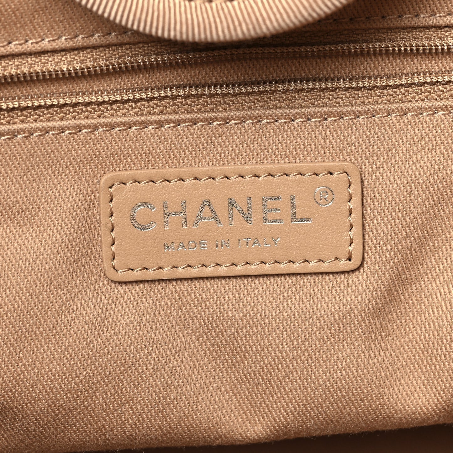 Mixed Fibers Medium Deauville Tote Beige