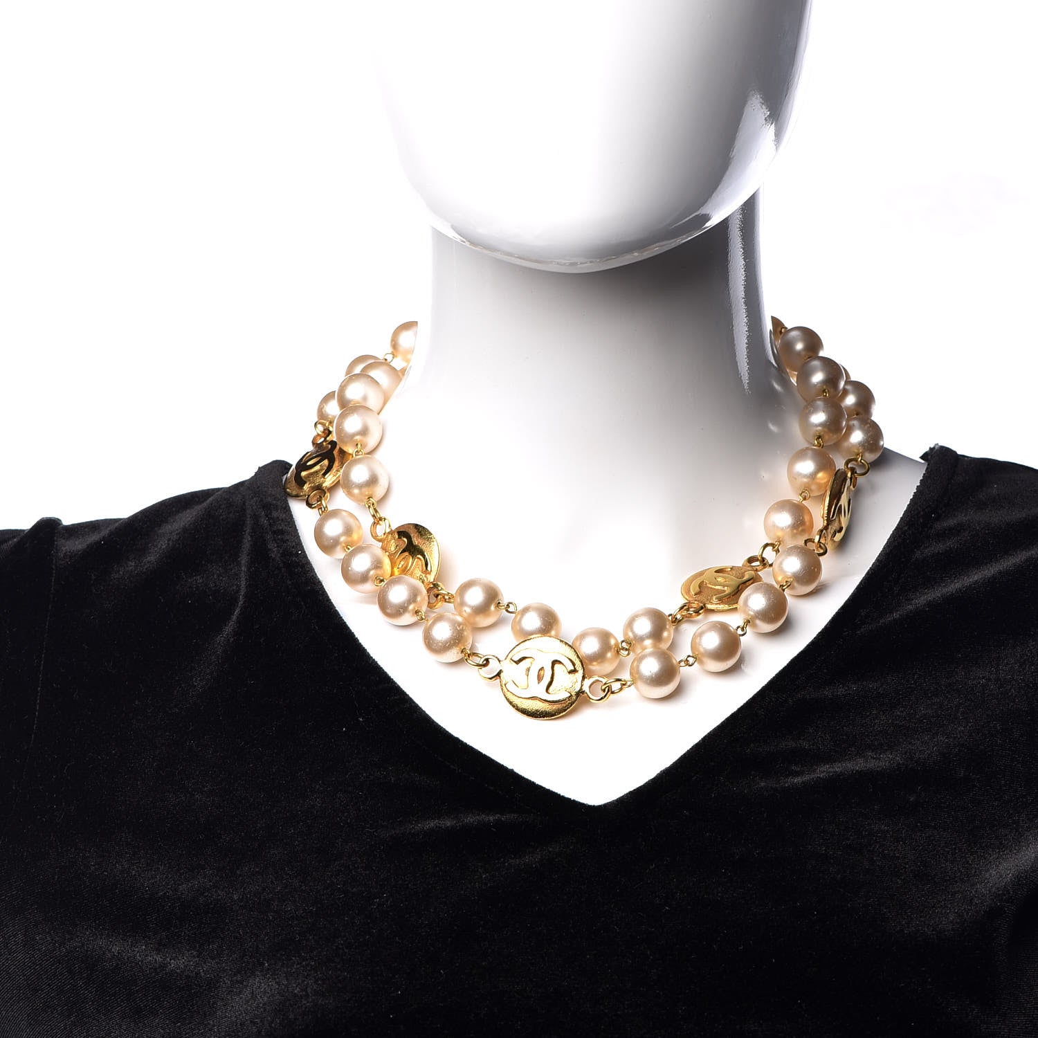 Chanel Pearl CC Necklace Gold 2 of 7