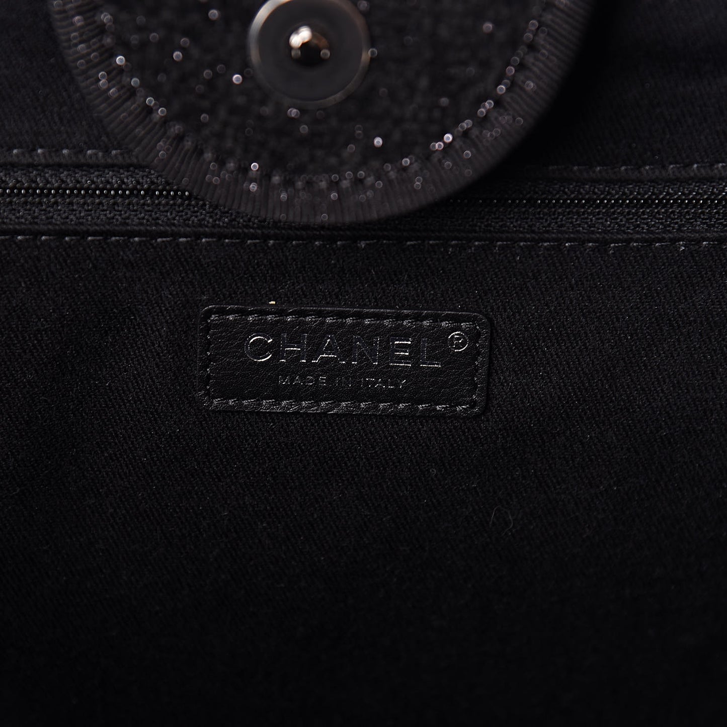 Lurex Boucle Medium Deauville Tote Black