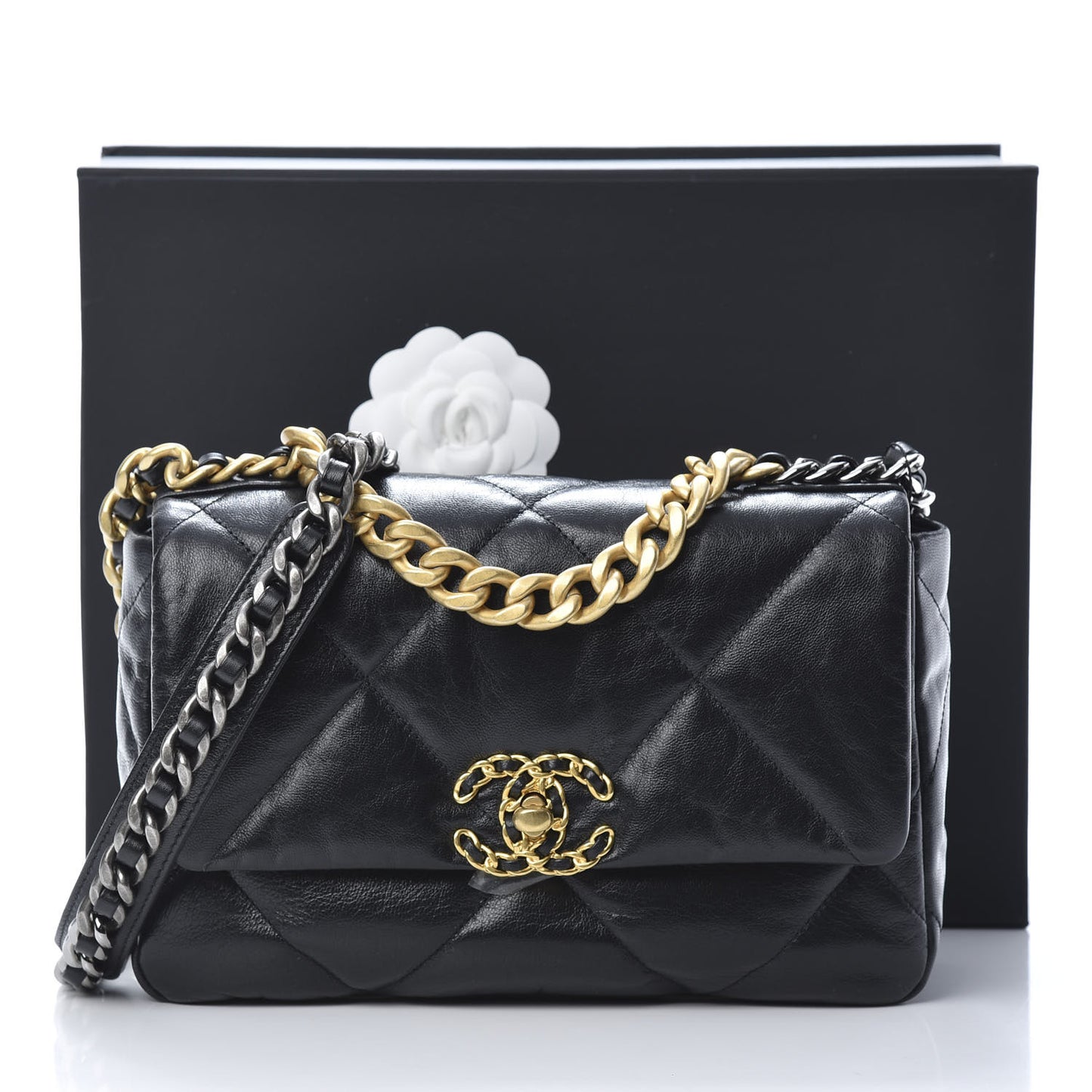 Goatskin Quilted Medium 19 Flap Black