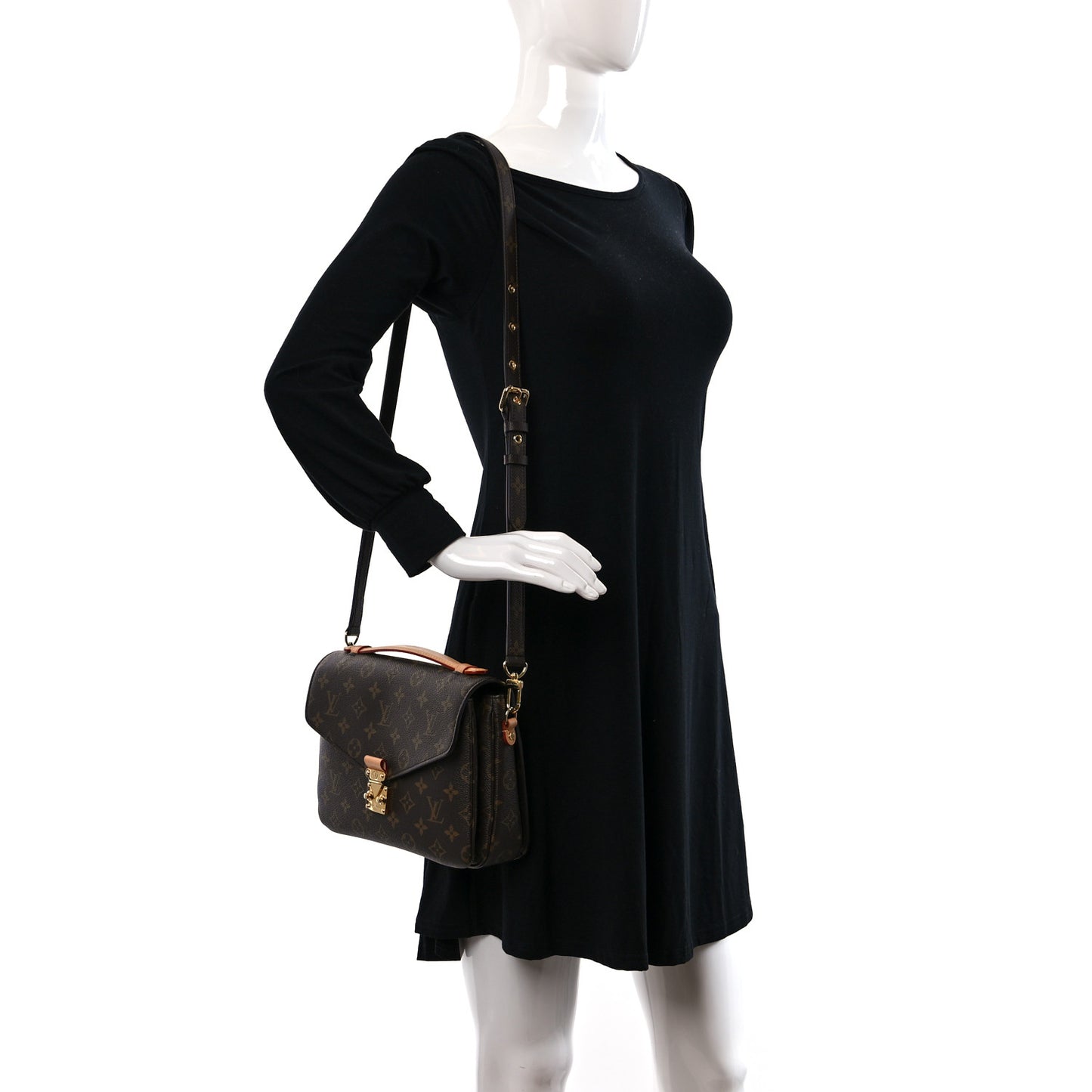 Monogram Pochette Metis
