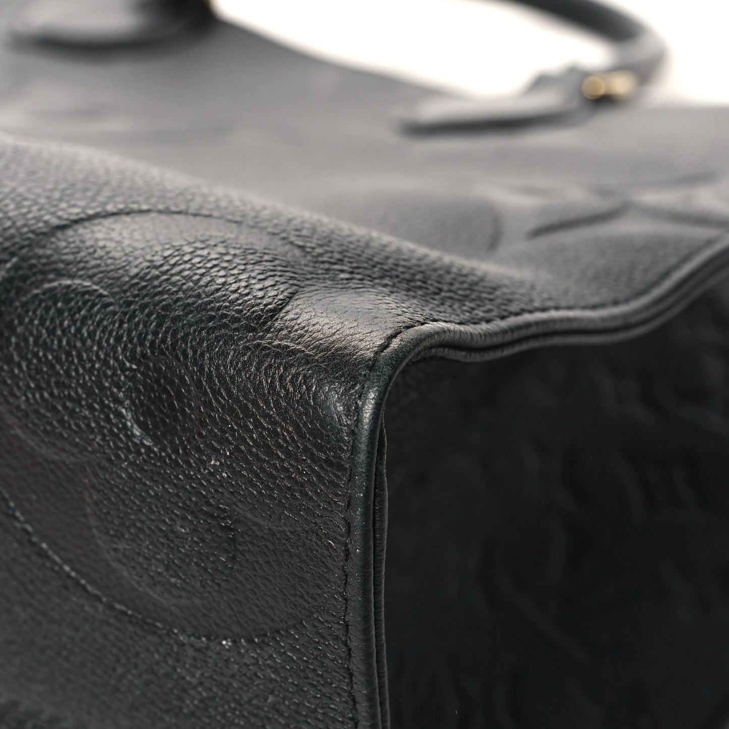 Empreinte Monogram Giant Onthego MM Black