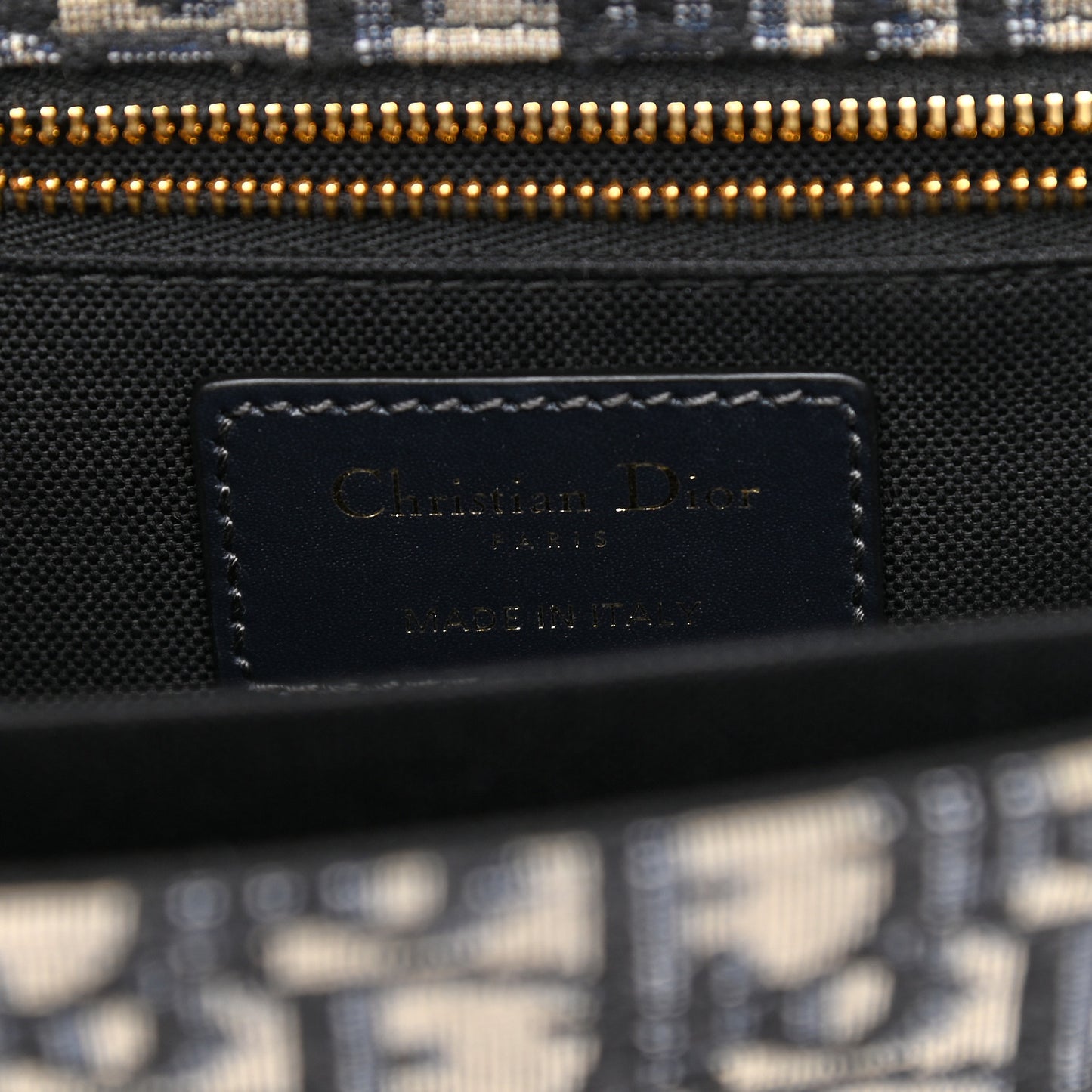 Oblique 30 Montaigne Flap Bag Blue