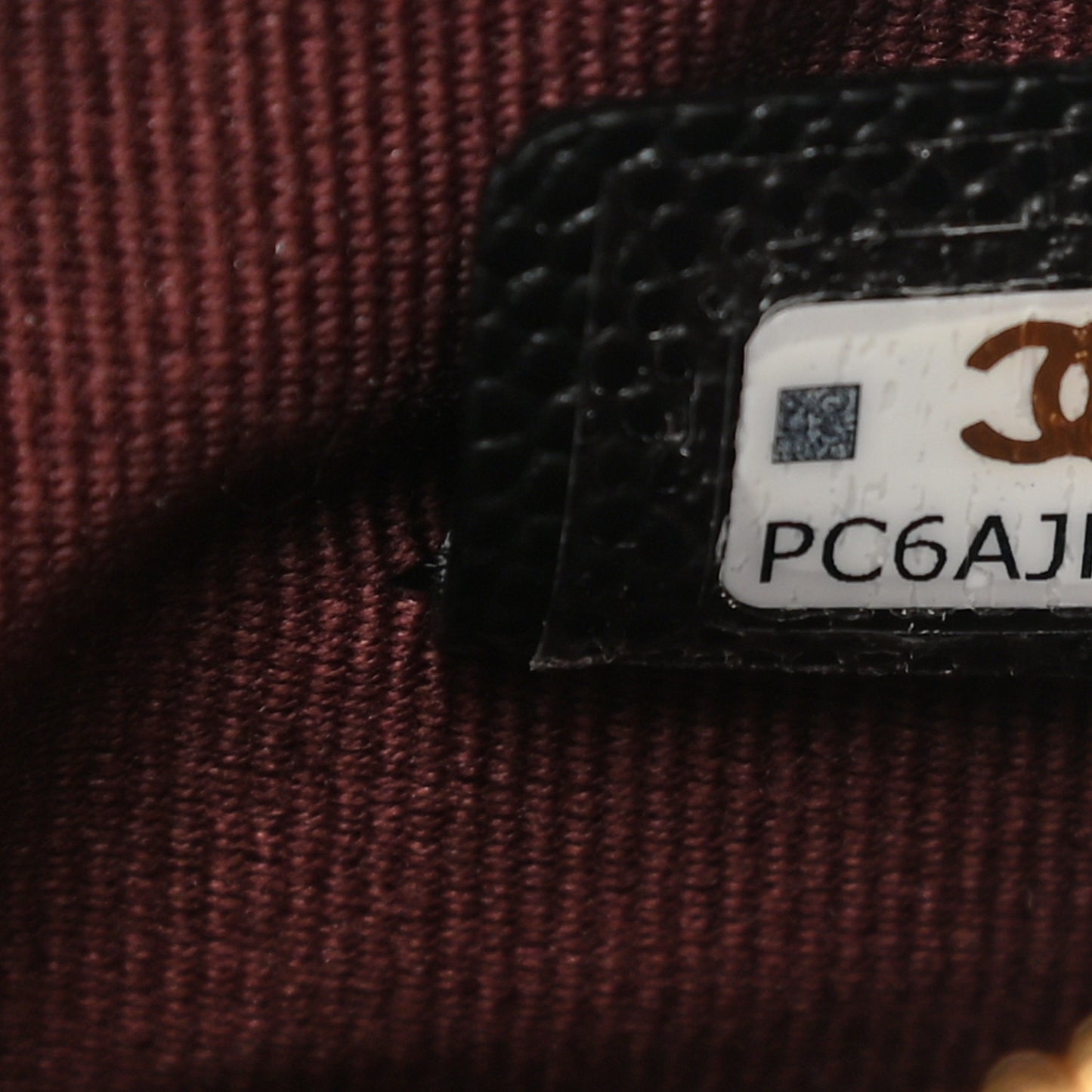 Caviar Quilted Small Cosmetic Case Black